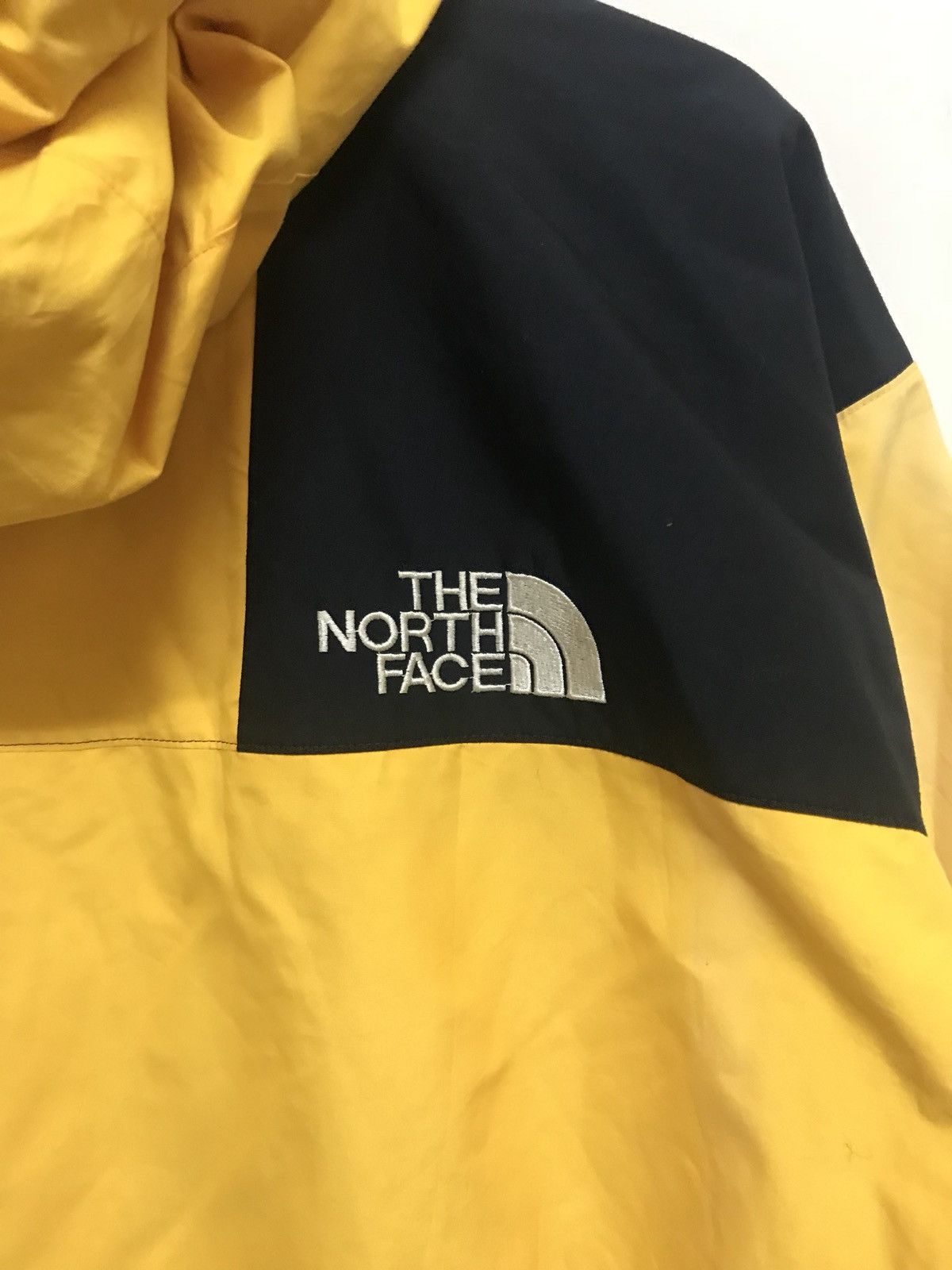 The North Face DEFECT STYLE SKI JACKET BY THE NORTH FACE YELLOW JACKET Size US L / EU 52-54 / 3 - 4 Thumbnail