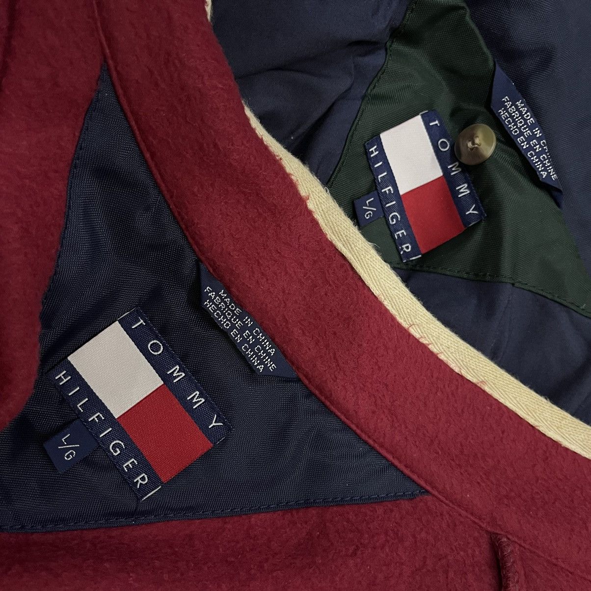 Tommy Hilfiger × Vintage Vintage Tommy Hilfiger Sweater Waterproof Jacket Size US L / EU 52-54 / 3 - 5 Thumbnail