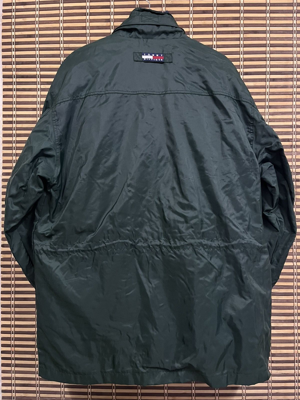 Tommy Hilfiger × Vintage Vintage Tommy Hilfiger Sweater Waterproof Jacket Size US L / EU 52-54 / 3 - 2 Thumbnail