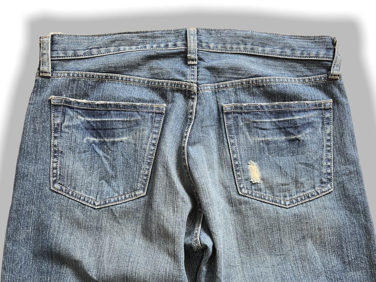 Uniqlo DISTRESSED UNIQLO BROKEN DENIM JEANS JAPAN Size US 35 - 12 Thumbnail