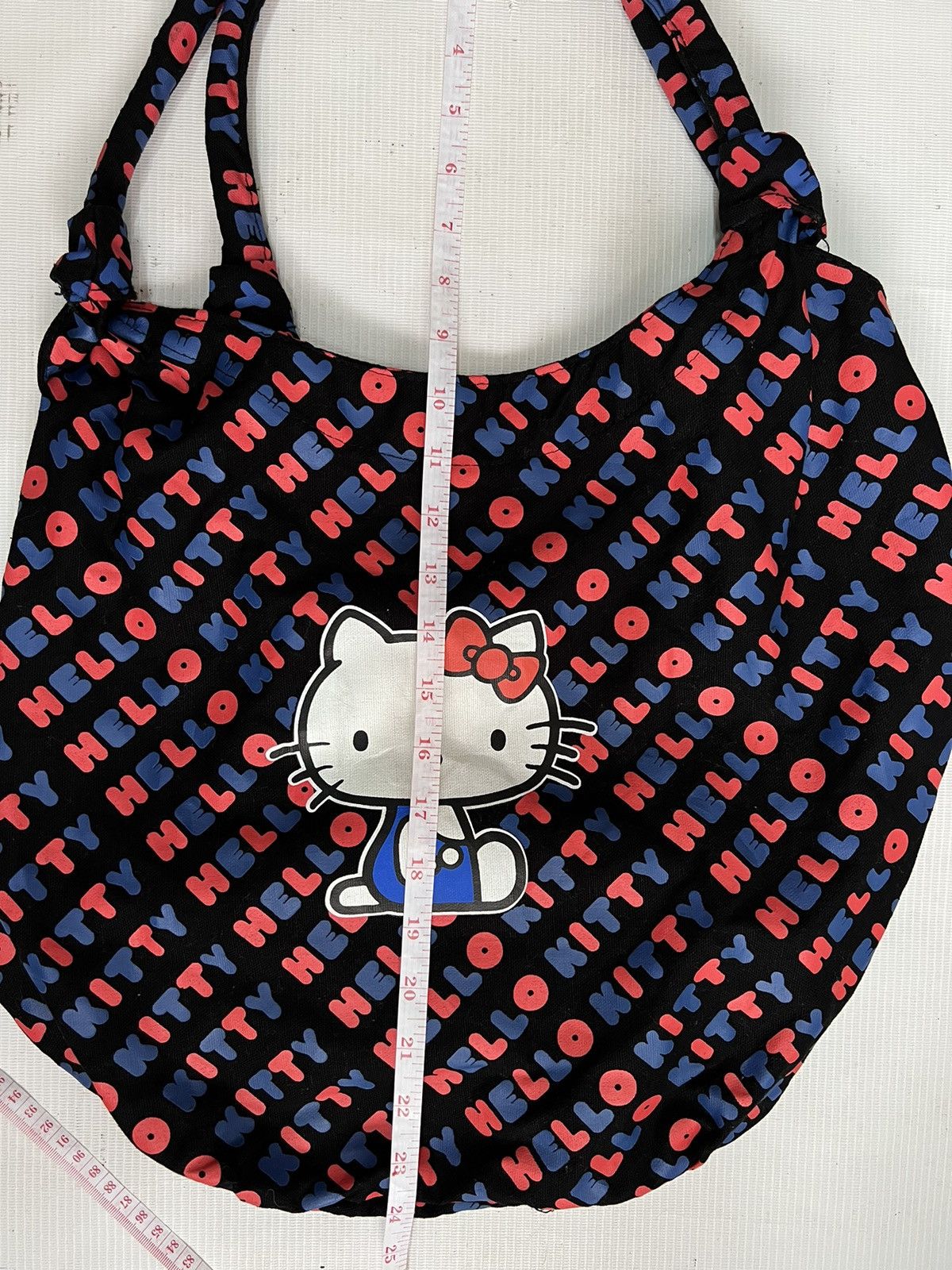 VINTAGE HELLO KITTY BAG