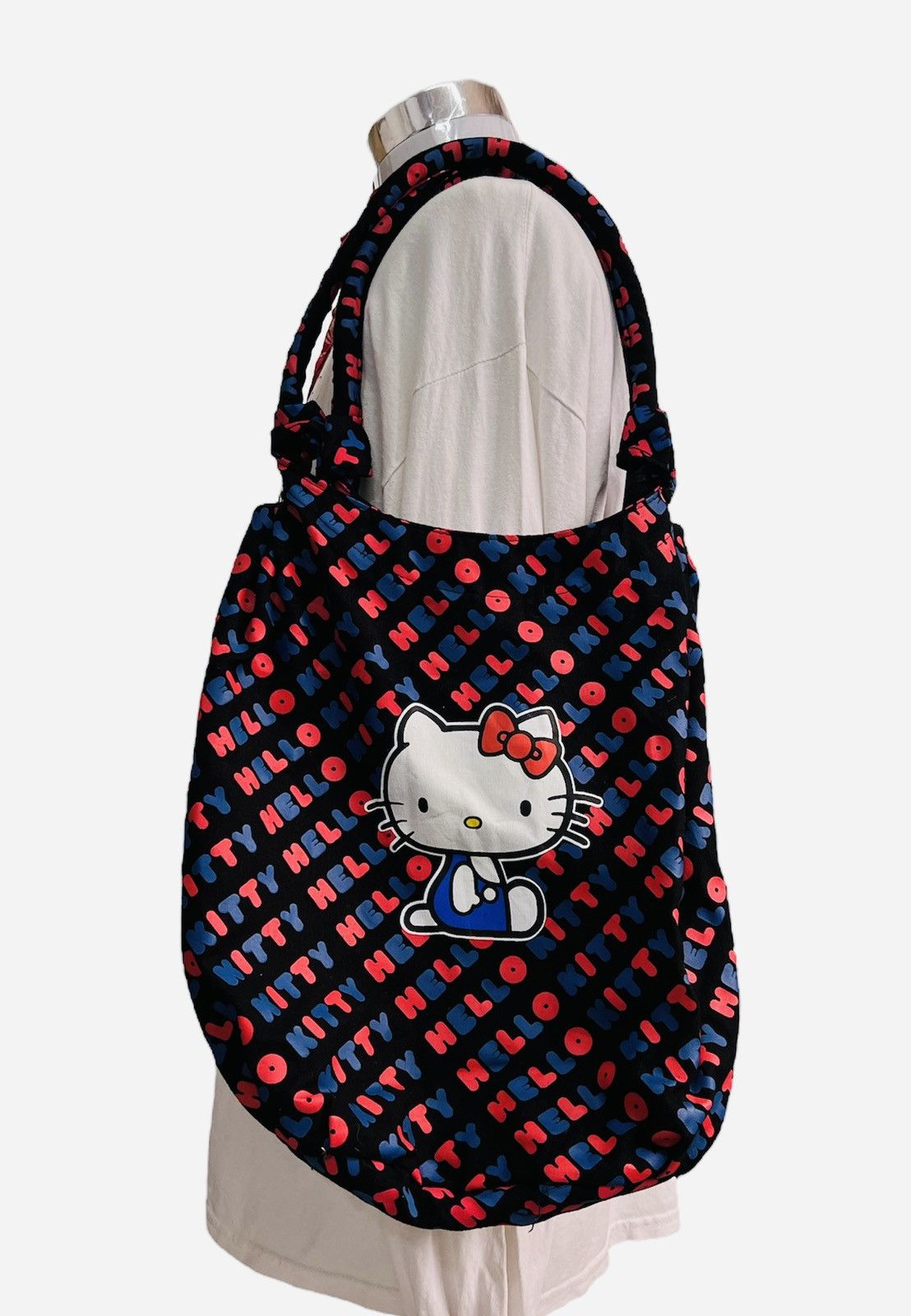 VINTAGE HELLO KITTY BAG