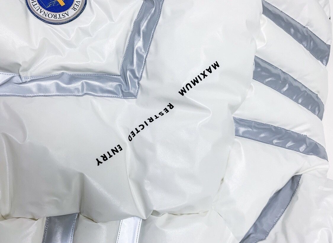 Undercover Undercover 18AW 2001: Space Odyssey Hooded Down Jacket Size US L / EU 52-54 / 3 - 6 Thumbnail