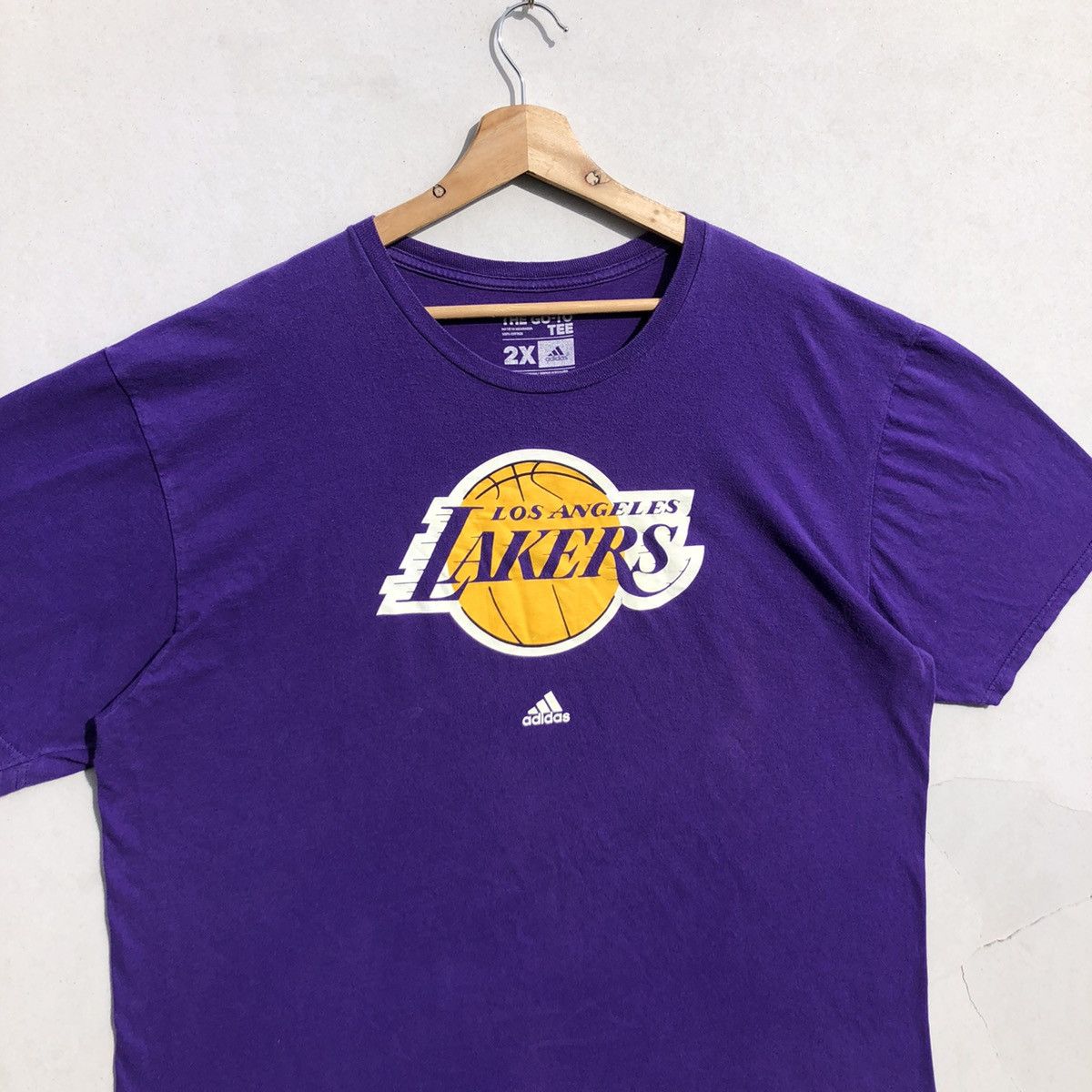 NBA RARE🔥 Adidas Lakers Size US XL / EU 56 / 4 - 2 Thumbnail