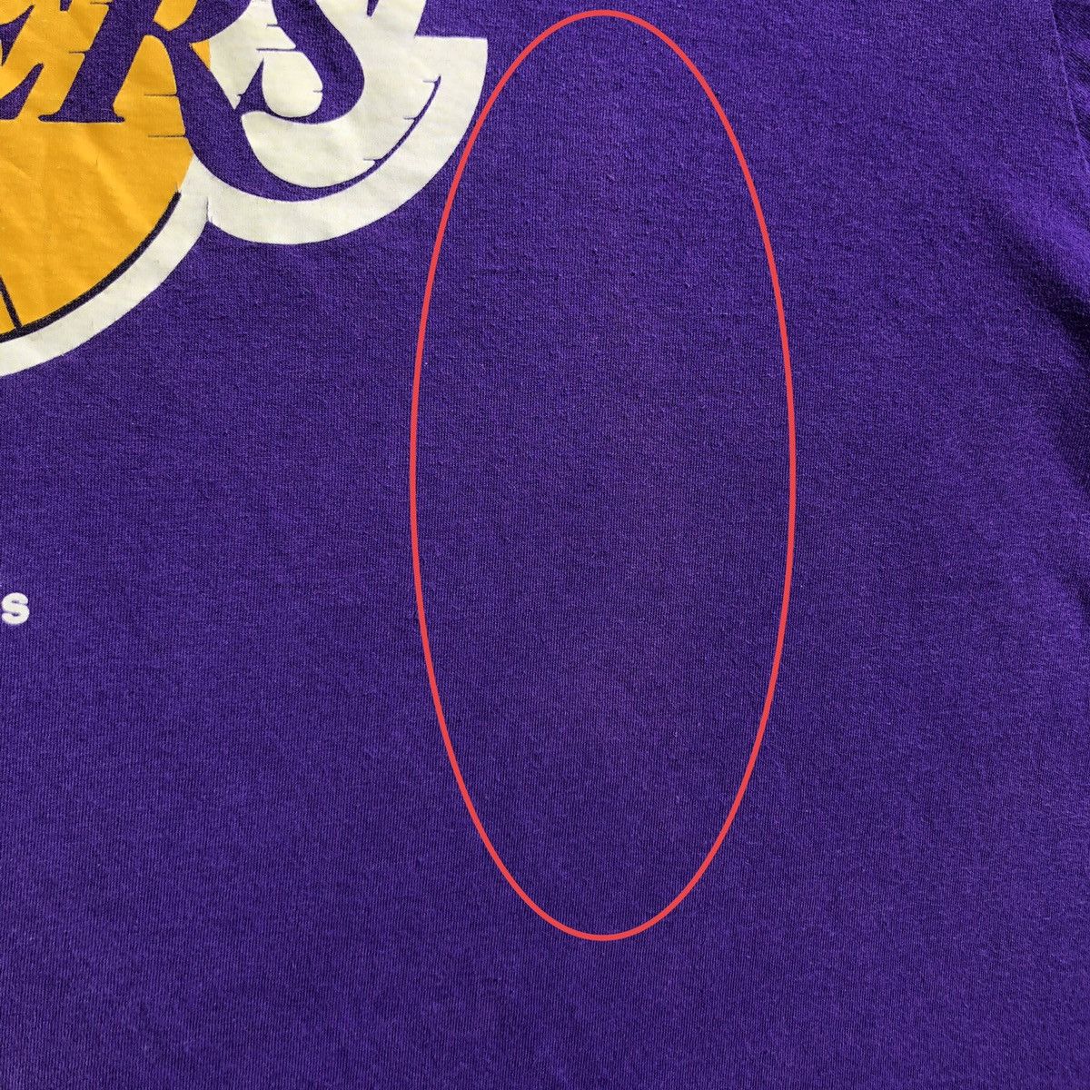 NBA RARE🔥 Adidas Lakers Size US XL / EU 56 / 4 - 6 Thumbnail