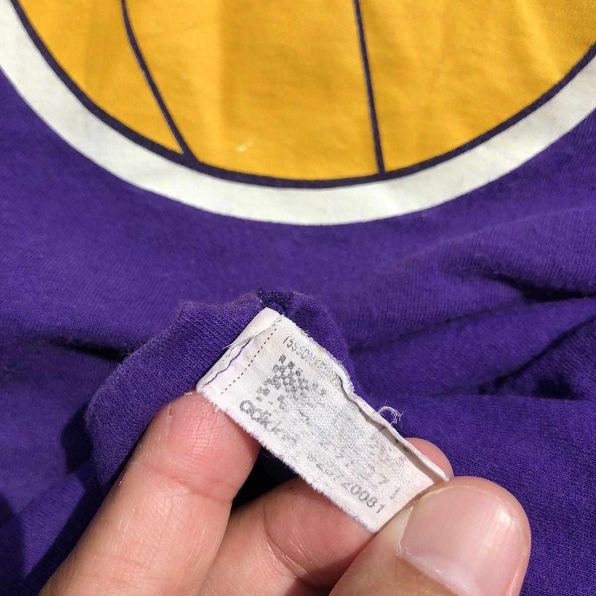 NBA RARE🔥 Adidas Lakers Size US XL / EU 56 / 4 - 4 Thumbnail