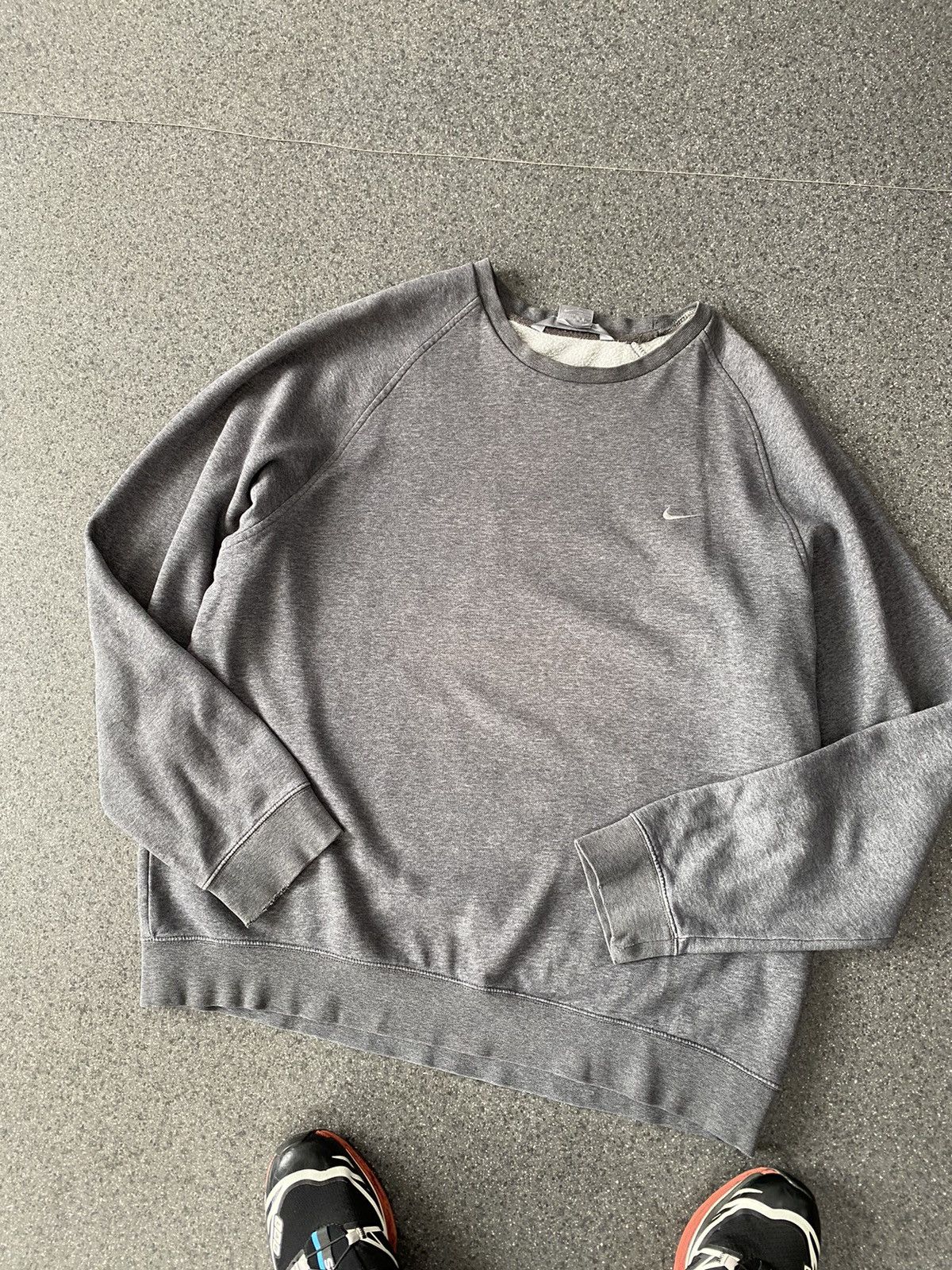 Nike Y2K Nike Grey Sweatshirt XL Size US XXL / EU 58 / 5 - 1 Thumbnail