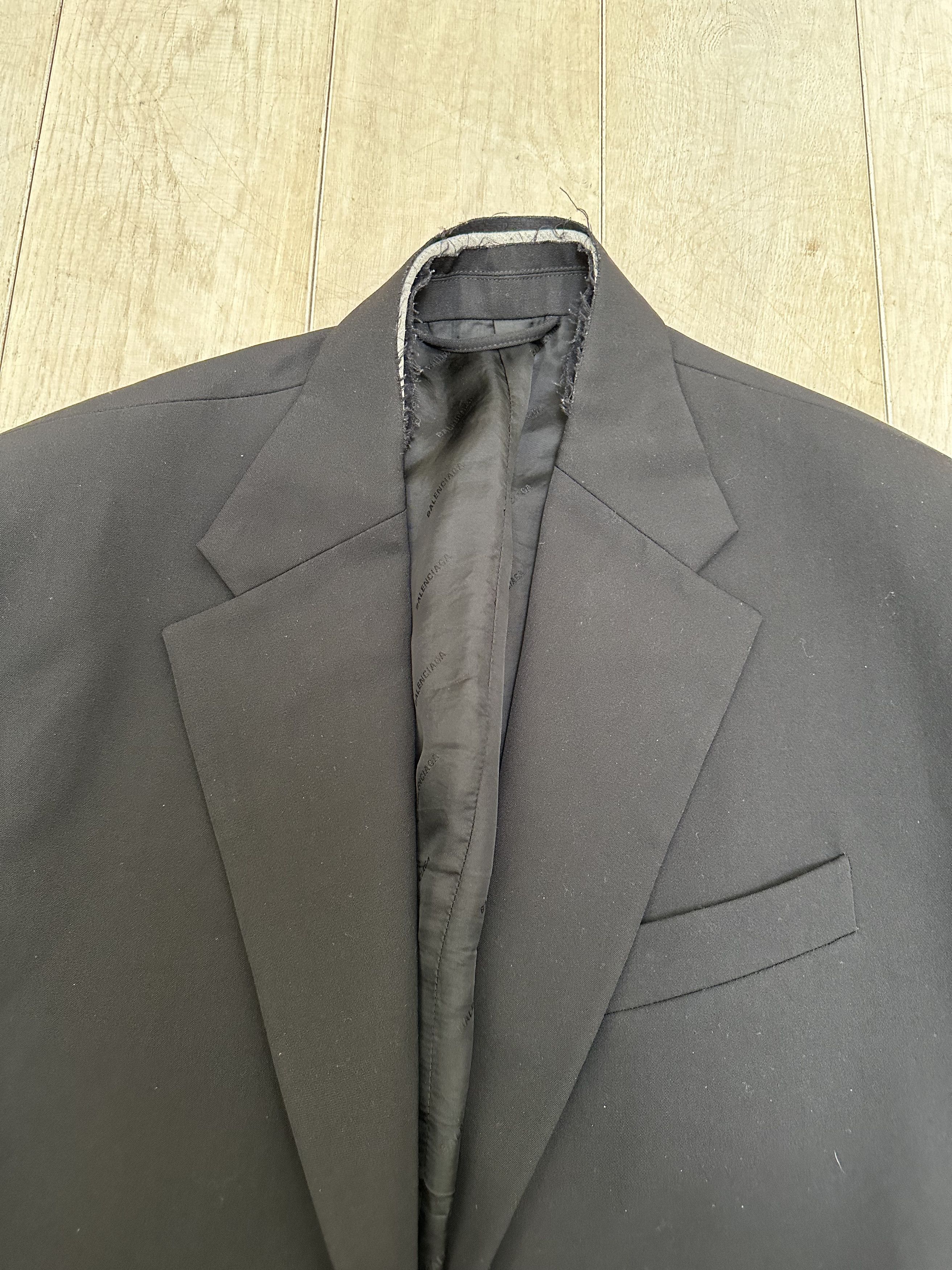 Balenciaga FW21 Torn Oversized Blazer Size 38L - 4 Thumbnail