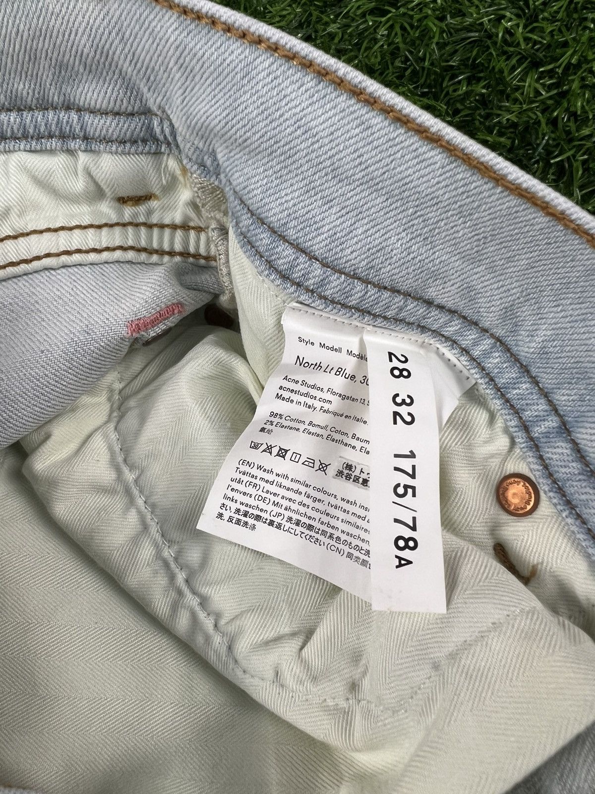 Acne Studios (J275) acne studios- white jeans Size US 30 / EU 46 - 8 Thumbnail