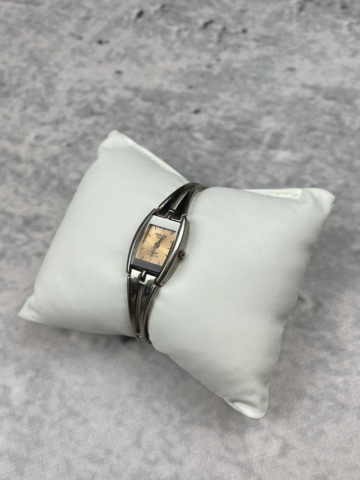 Japanese Brand × Vintage Vintage Omax unisex watch rare, work futuristic braclet Size ONE SIZE - 1 Thumbnail