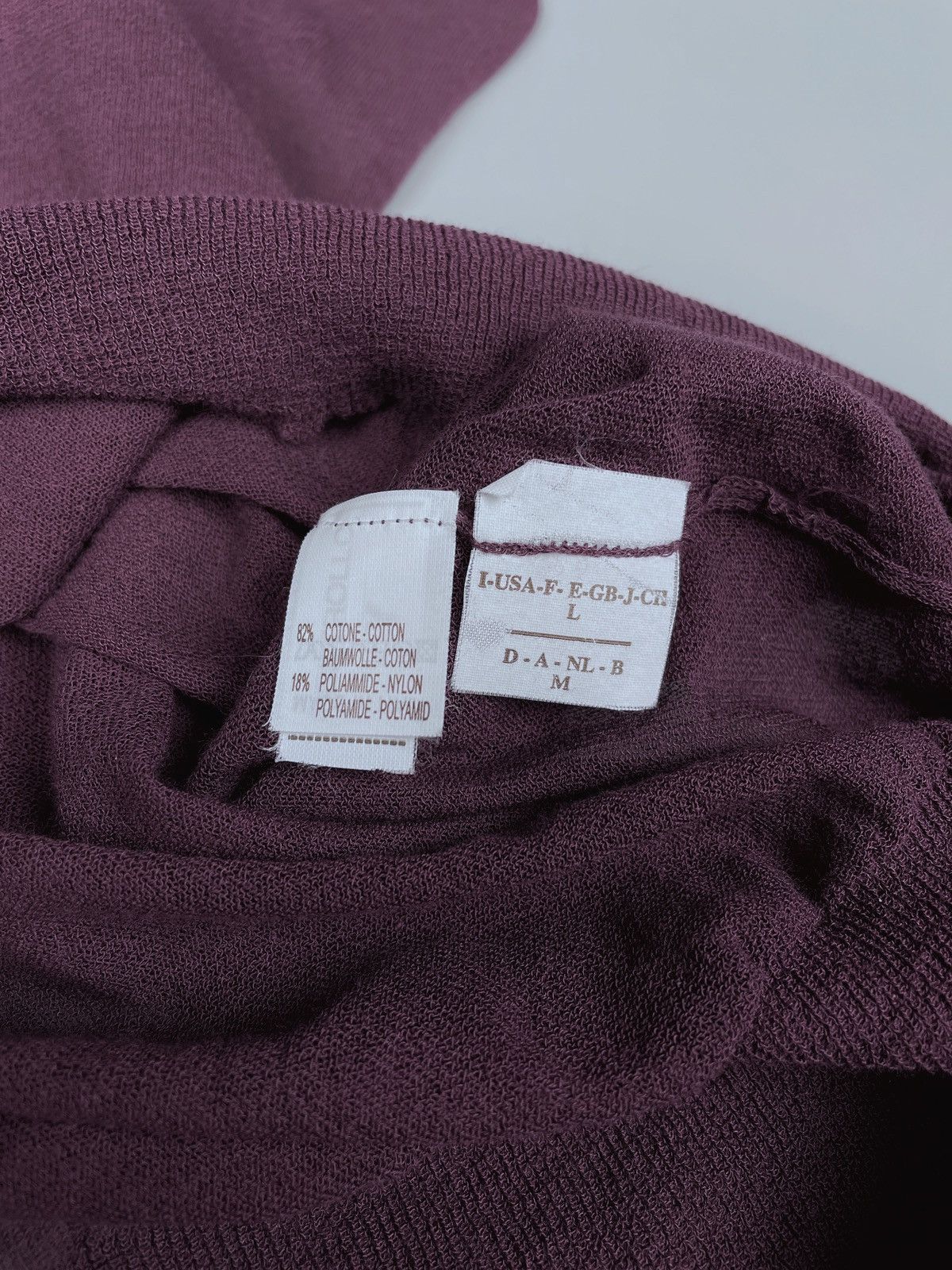 Brunello Cucinelli Women's Brunello Cucinelli Knit Burgundy V-Neck Blouse Sz L Size L / US 10 / IT 46 - 6 Thumbnail