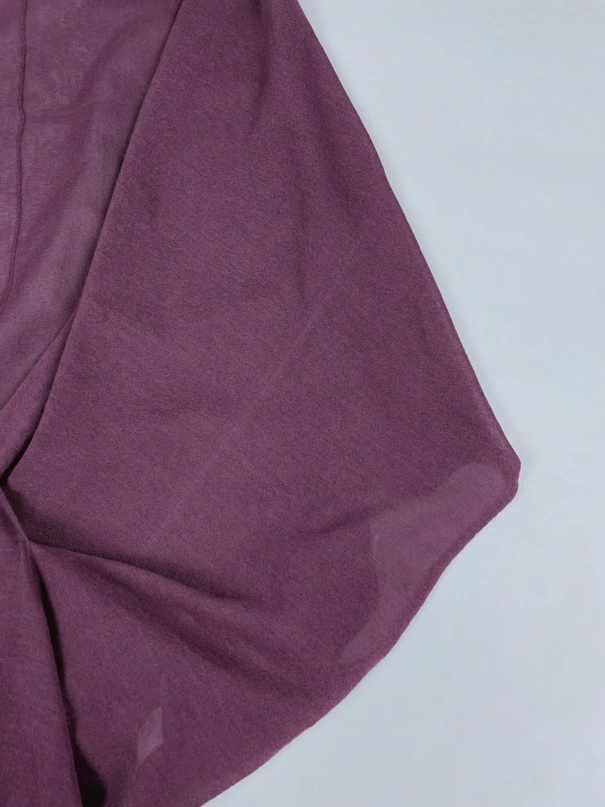 Brunello Cucinelli Women's Brunello Cucinelli Knit Burgundy V-Neck Blouse Sz L Size L / US 10 / IT 46 - 9 Thumbnail