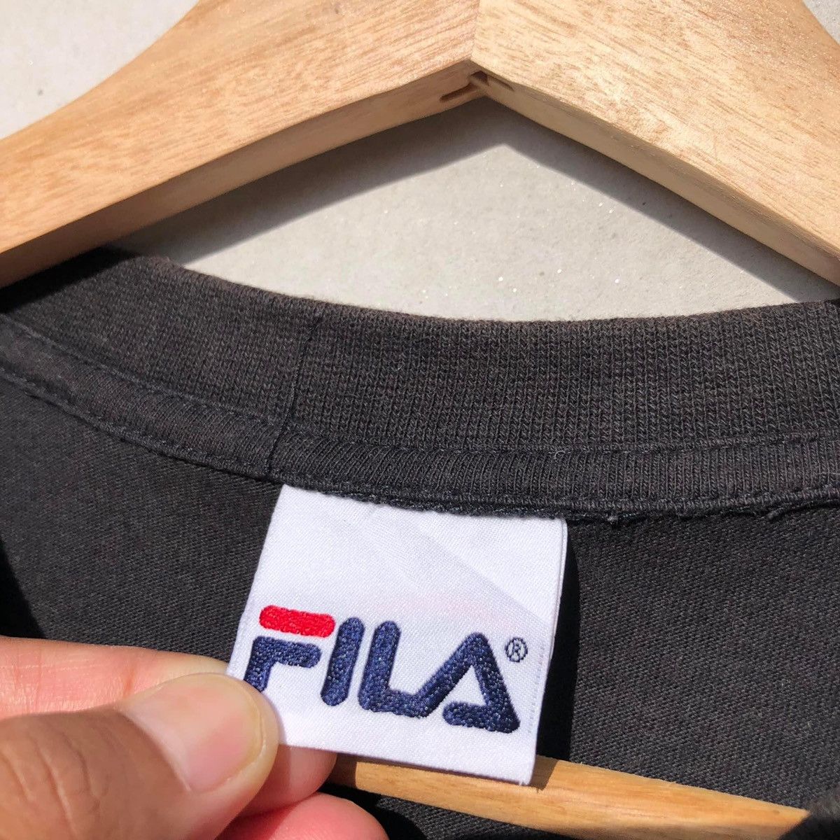 Fila 🔥Accept Binding Offer🔥 Fila Size US M / EU 48-50 / 2 - 3 Thumbnail
