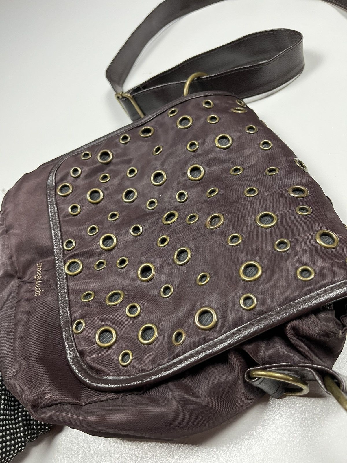 Japanese Brand Vintage y2k Avant Garde Style Crossbody Bag Brown Size ONE SIZE - 8 Thumbnail