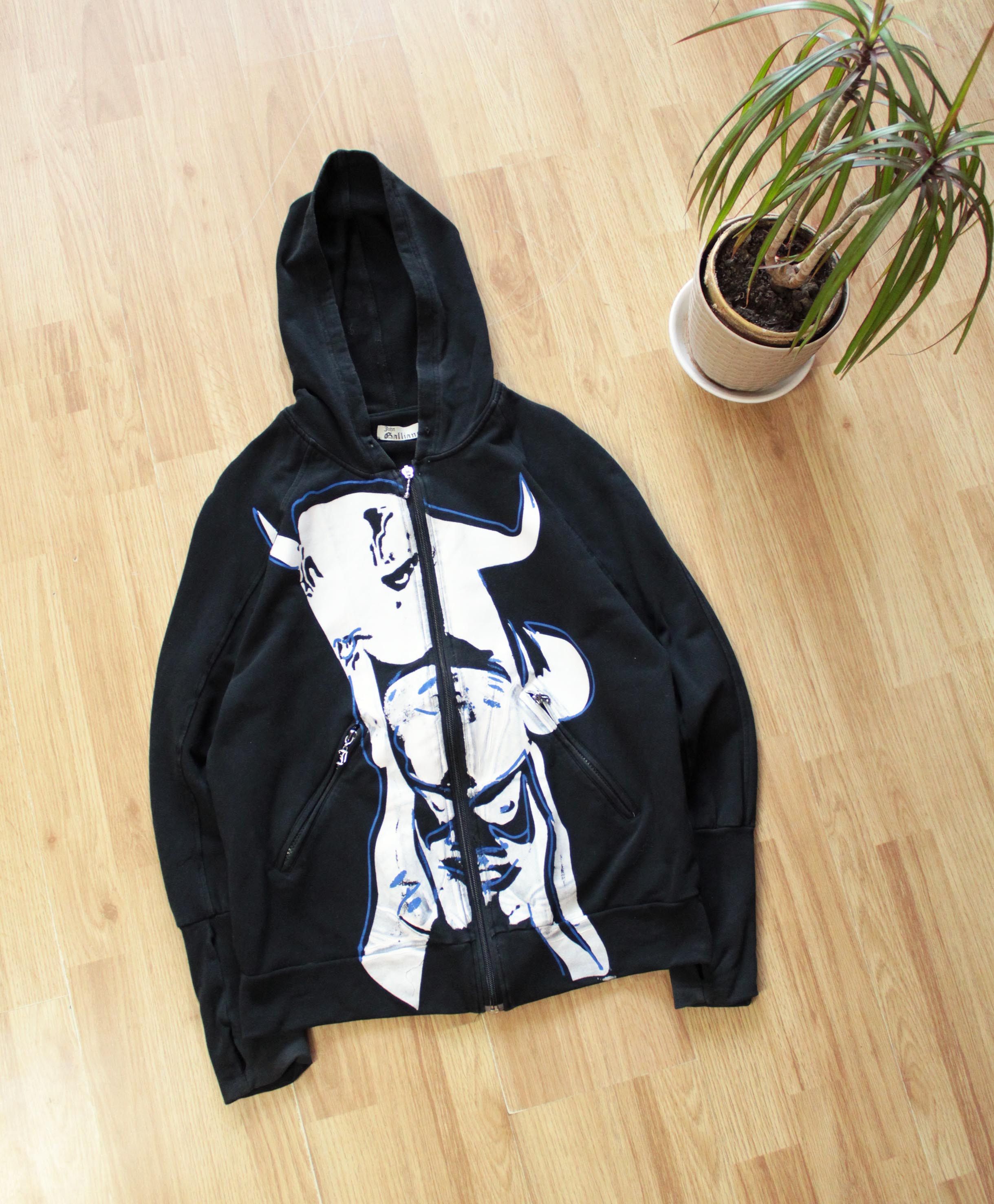 Vintage FREE SHIP 🔥 John Galliano distressed zip hoodie print 🔥 Grailed