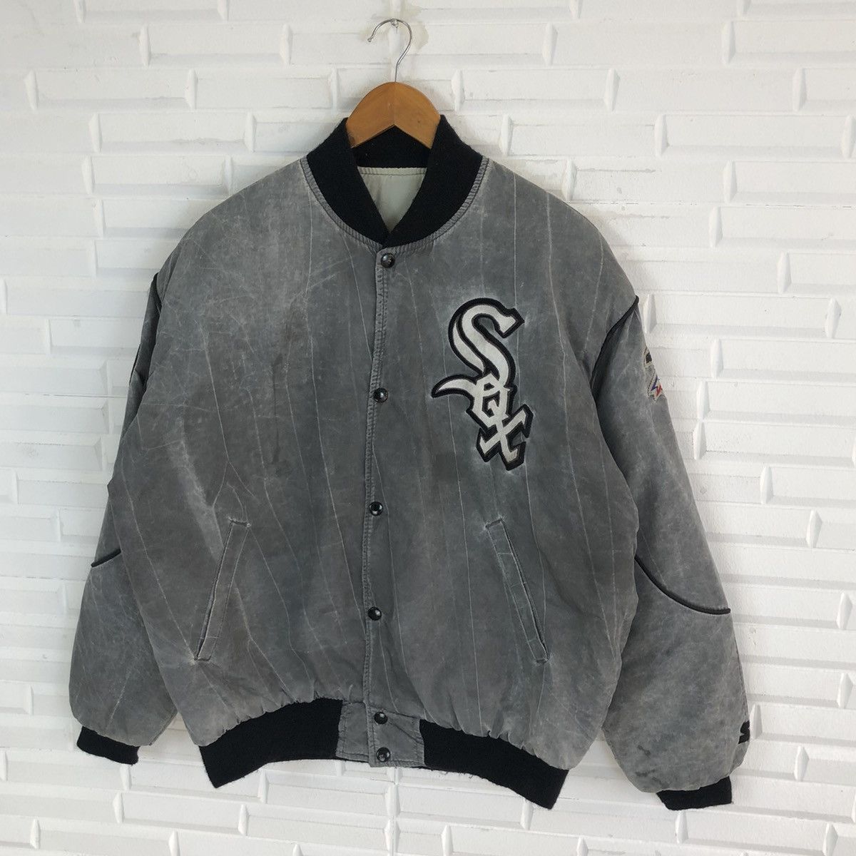 MLB VTG 90s STARTER WHITE SOX VINTAGE WASHED BOMBERS JACKET Size US XL / EU 56 / 4 - 4 Thumbnail