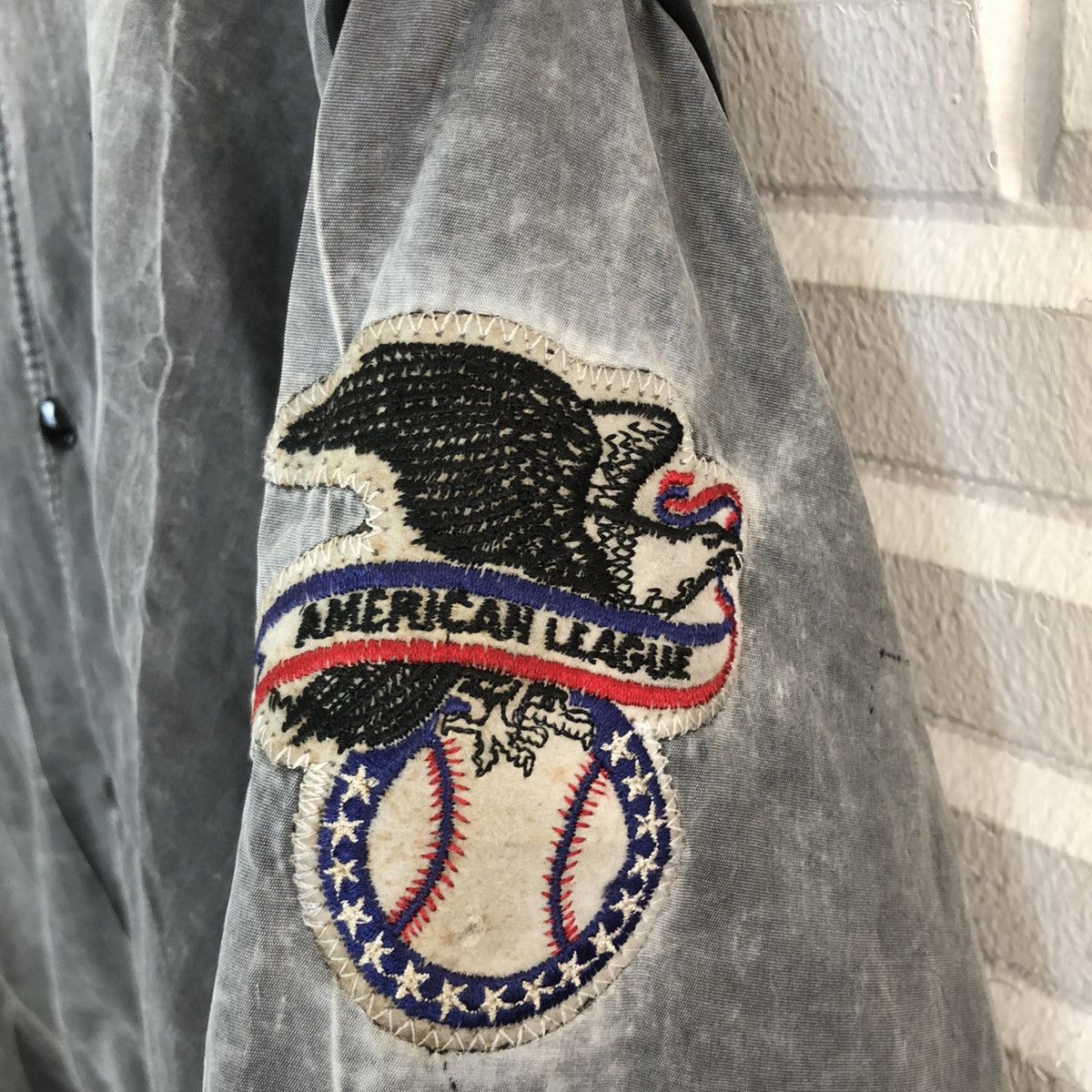 MLB VTG 90s STARTER WHITE SOX VINTAGE WASHED BOMBERS JACKET Size US XL / EU 56 / 4 - 11 Thumbnail