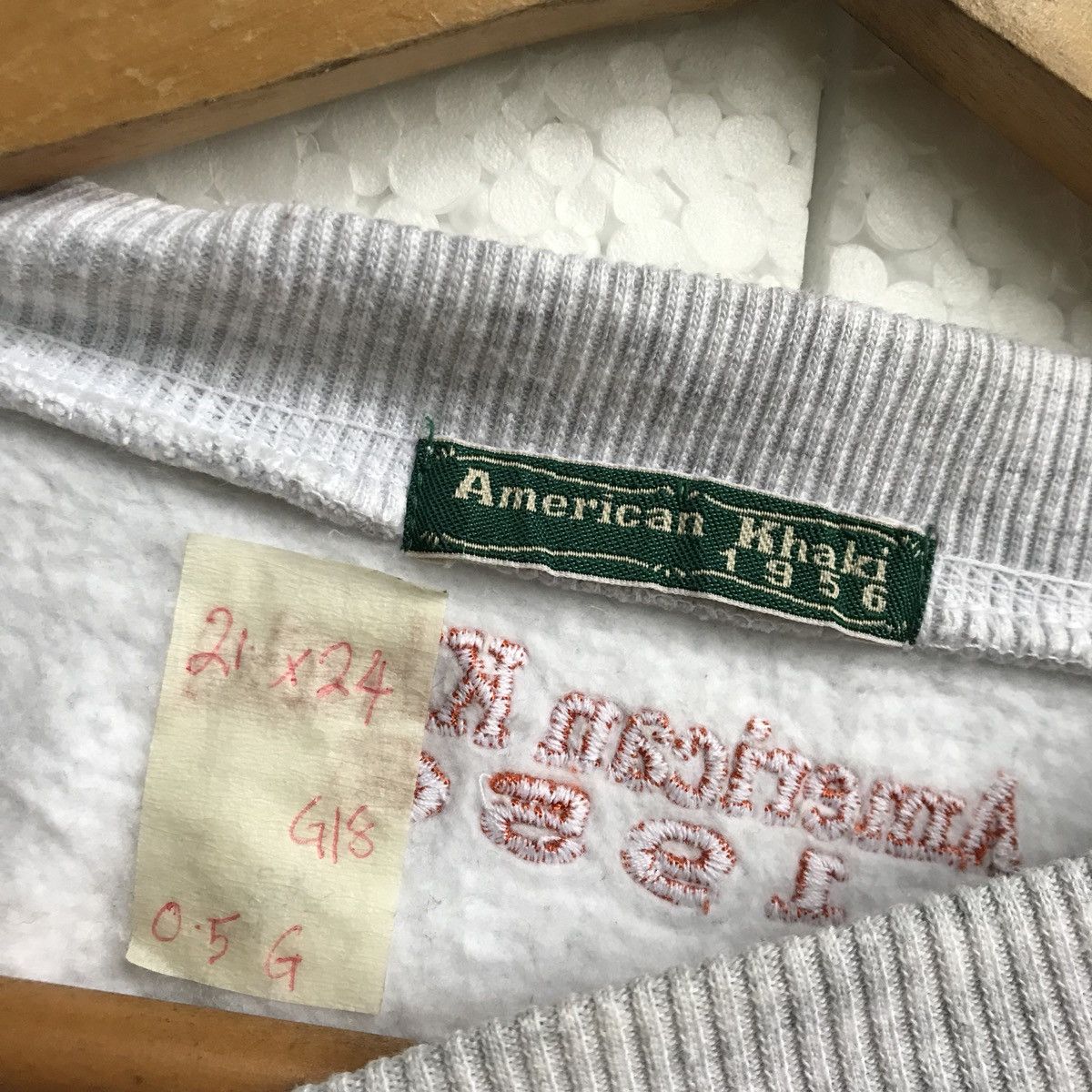 Save Khaki United × Vintage American Khaki sweatshirt crewneck Size US M / EU 48-50 / 2 - 7 Thumbnail