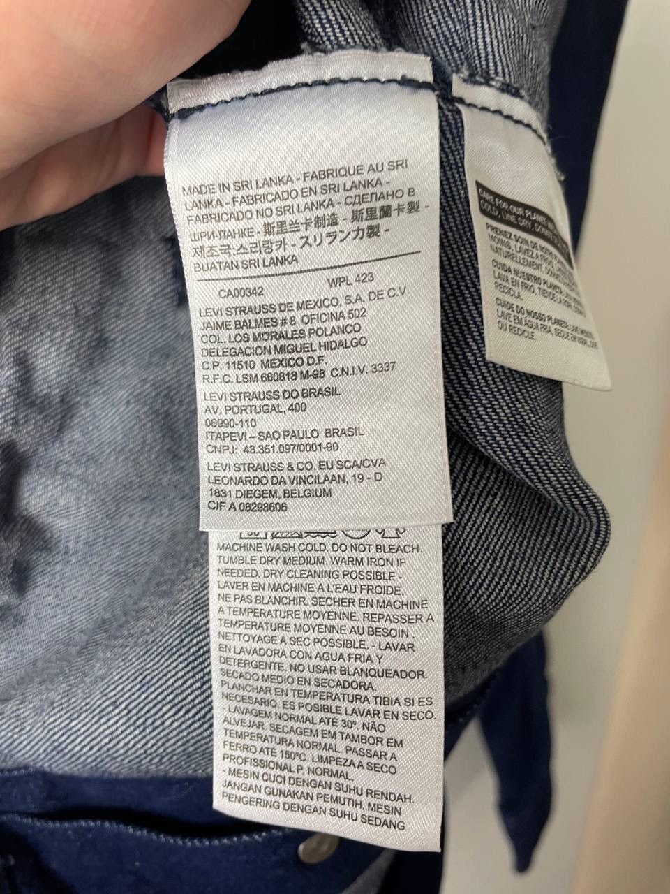 Levi's Levi’s Denim Jacket size L Size US L / EU 52-54 / 3 - 4 Thumbnail