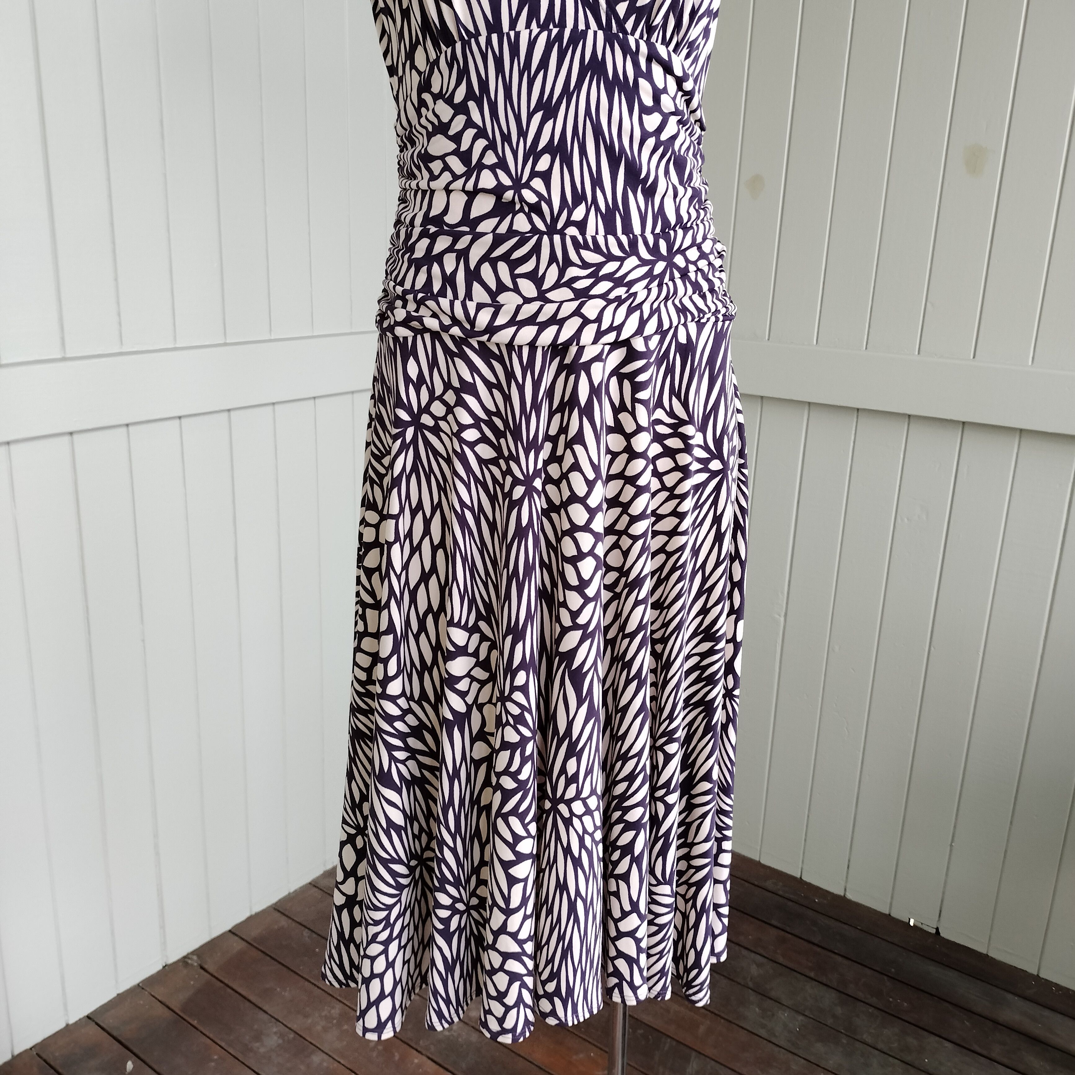 Man Made In Australia Vintage Y2K Purple Floral A Line Midi Dress Size S / US 4 / IT 40 - 4 Thumbnail