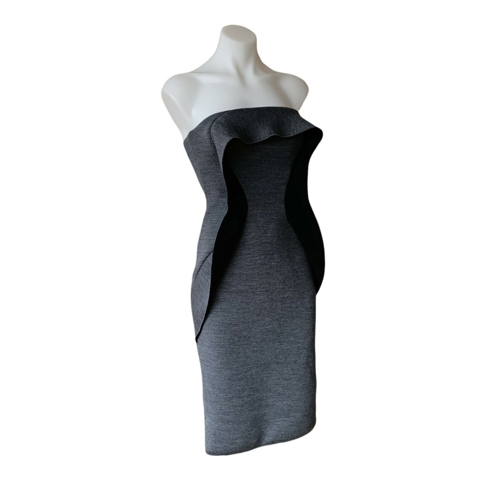 Designer By Johnny Size 6 Dress Grey 100% Merino Wool Size XS / US 0-2 / IT 36-38 - 2 Thumbnail