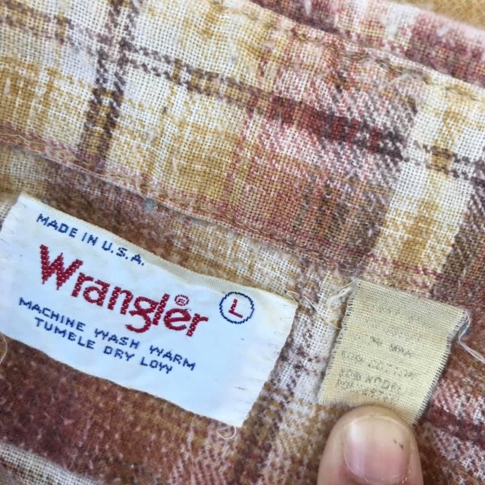 Wrangler 🔥Accept Binding Offer🔥 Wrangler Flannel Size US L / EU 52-54 / 3 - 4 Thumbnail