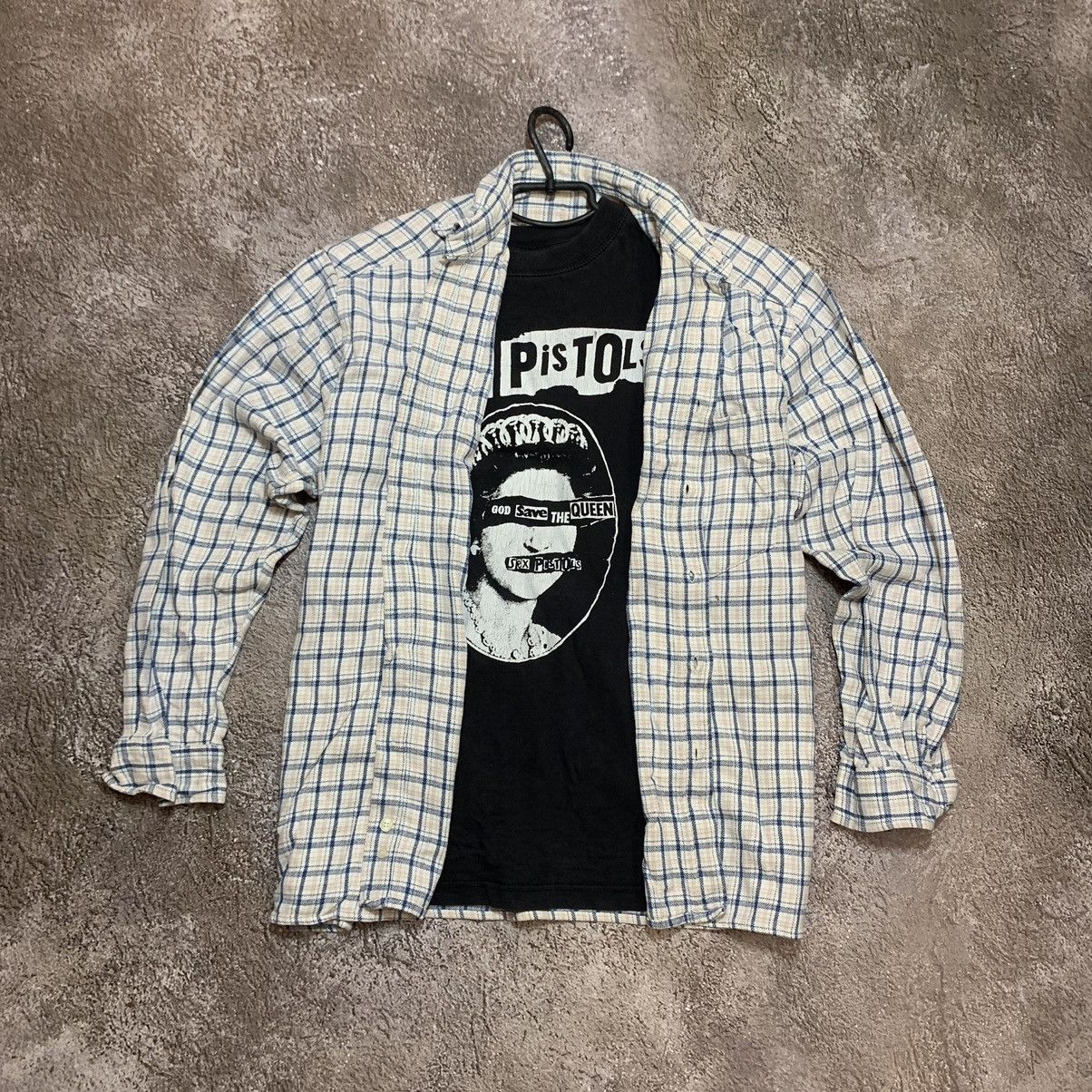 Vintage Vintage 90s Checkered Shirt Pistols Graphic Punk Streetwear Size US M / EU 48-50 / 2 - 2 Thumbnail