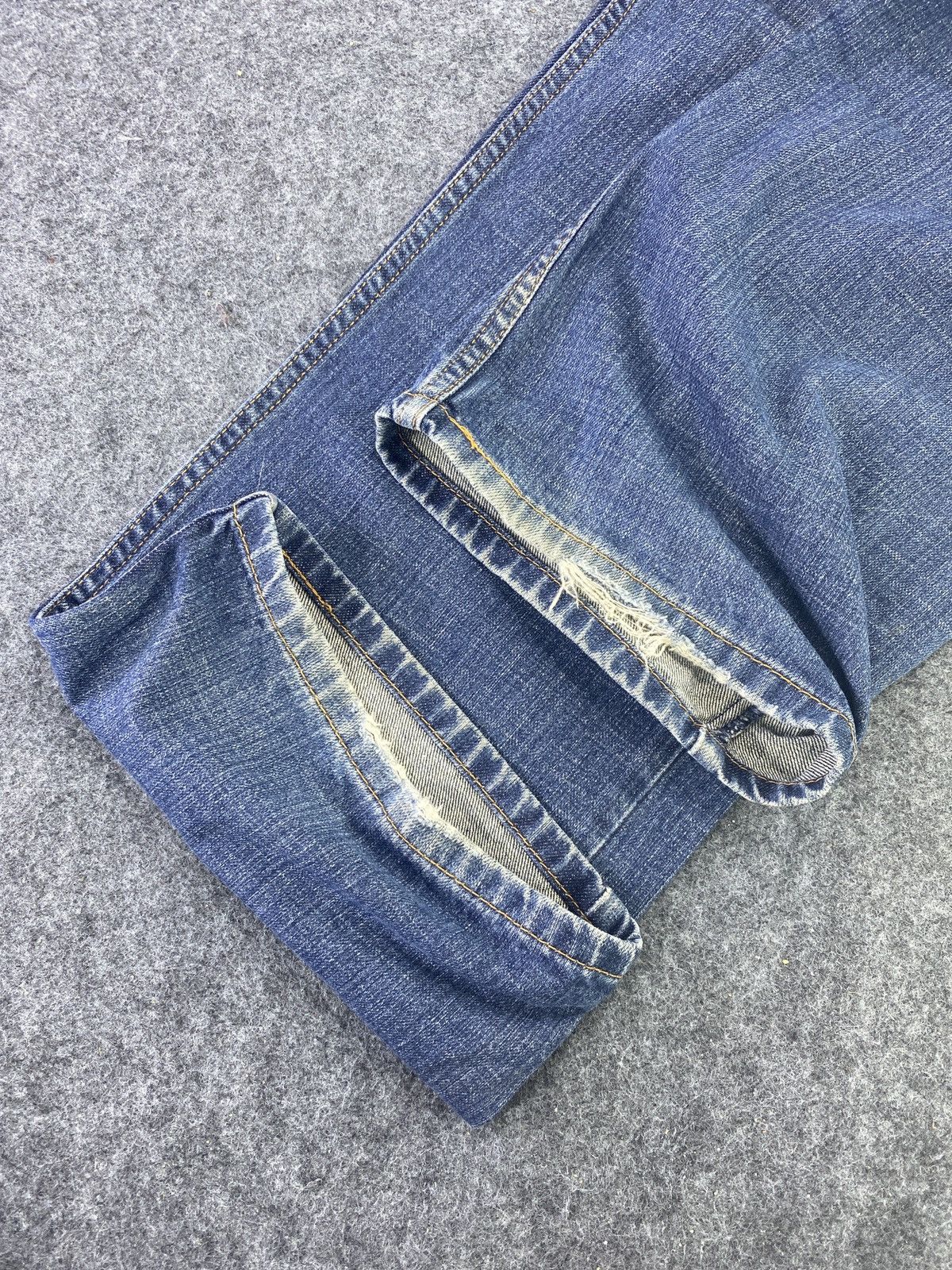 Levi's Big Saiz 46" Vintage Levi's 559 Blue Wash Jeans - J578 Size US 44 / EU 60 - 7 Thumbnail
