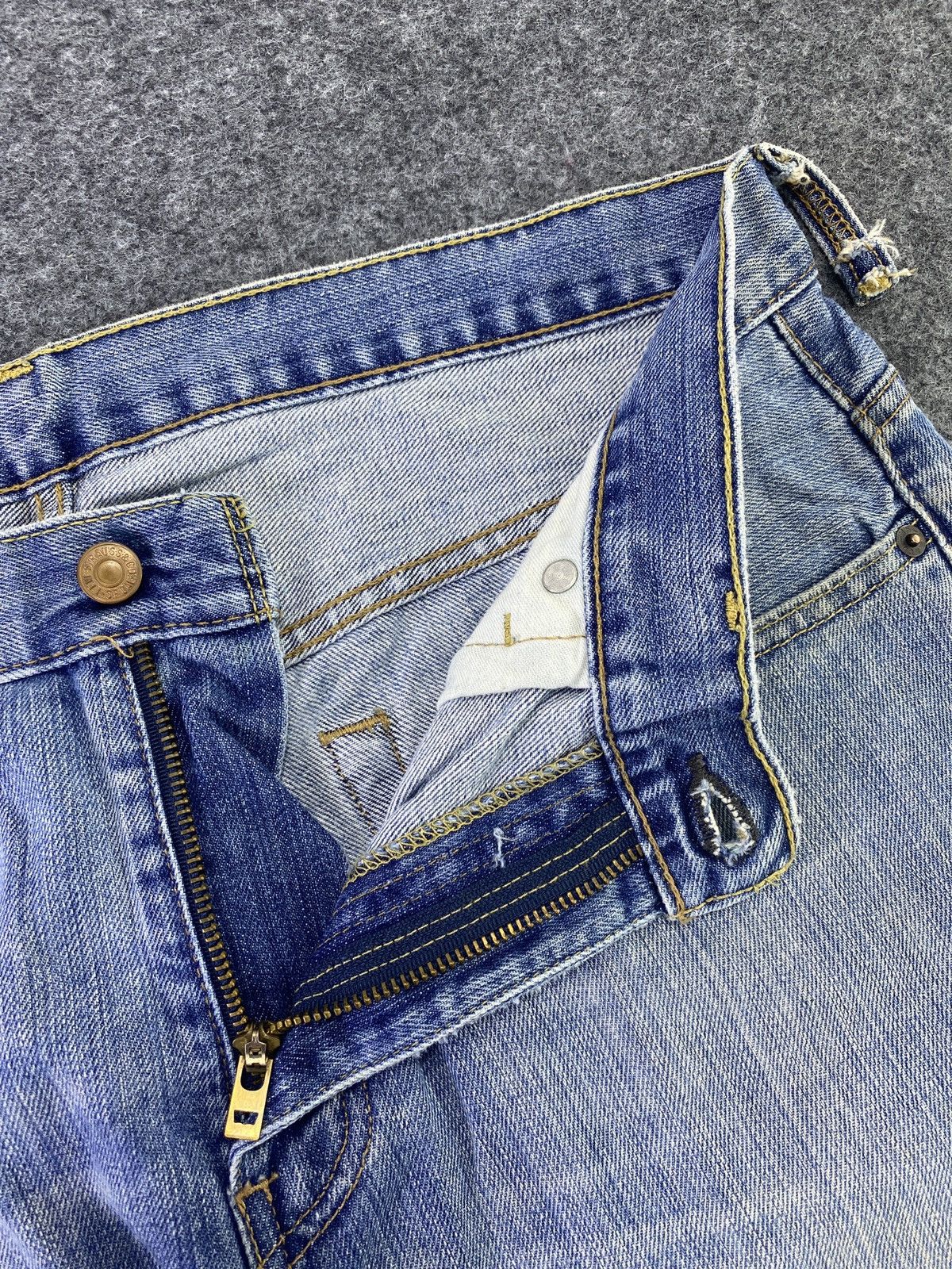 Levi's Vintage Levi's 569 Blue Wash Jeans - J579 Size US 36 / EU 52 - 3 Thumbnail