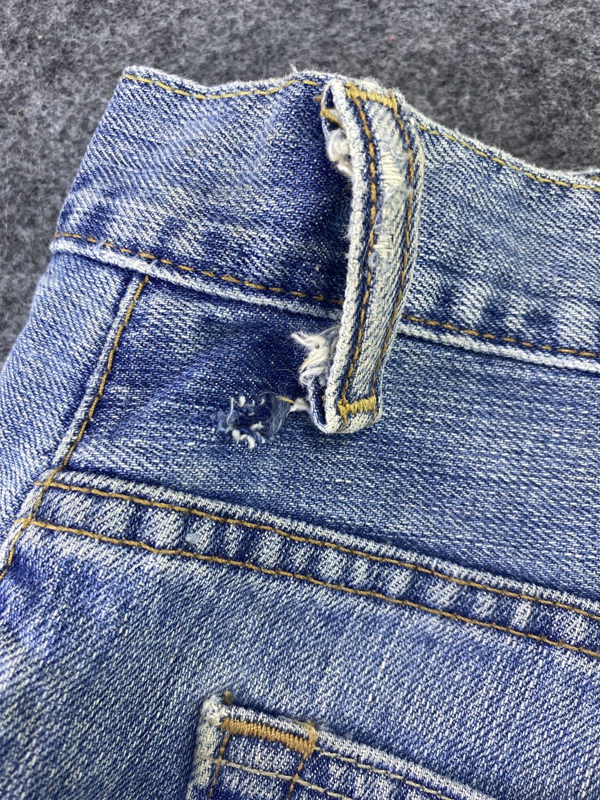 Levi's Vintage Levi's 569 Blue Wash Jeans - J579 Size US 36 / EU 52 - 9 Thumbnail