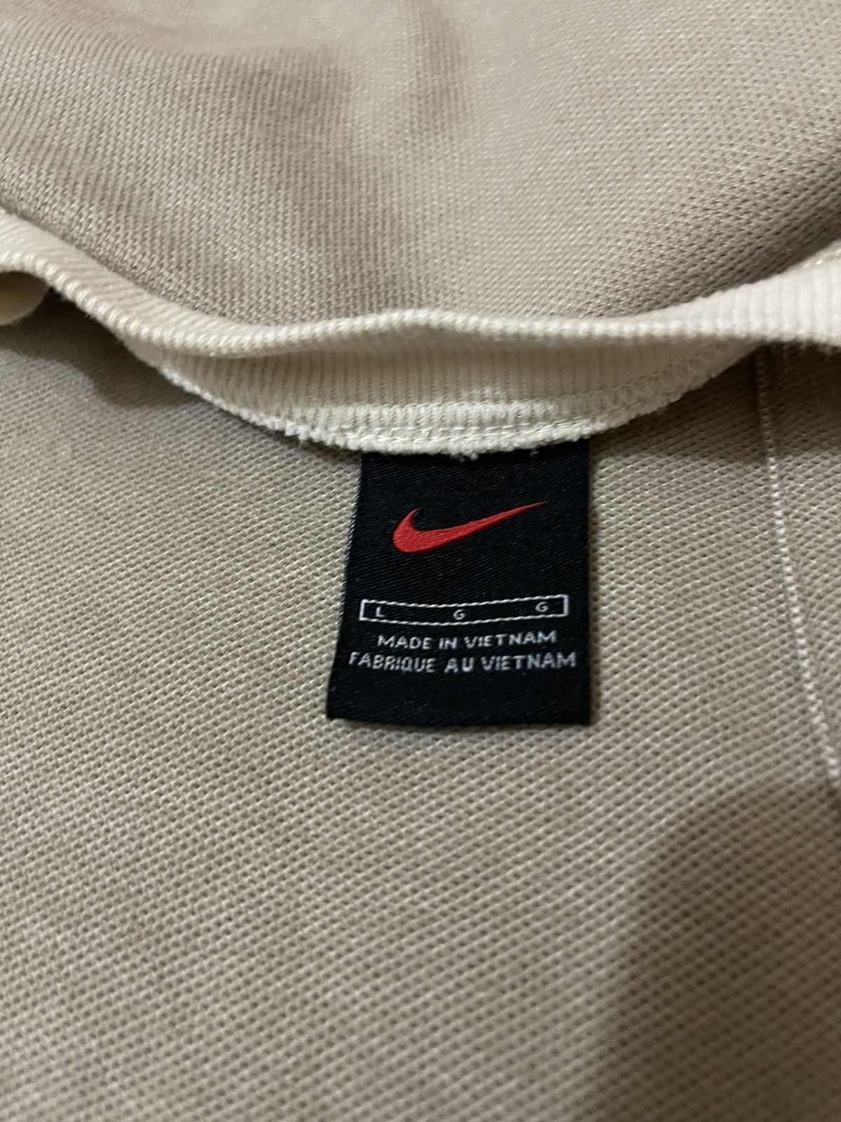 Nike × Vintage Nike vneck tshirt swoosh logo embroidered logo Size US L / EU 52-54 / 3 - 8 Thumbnail