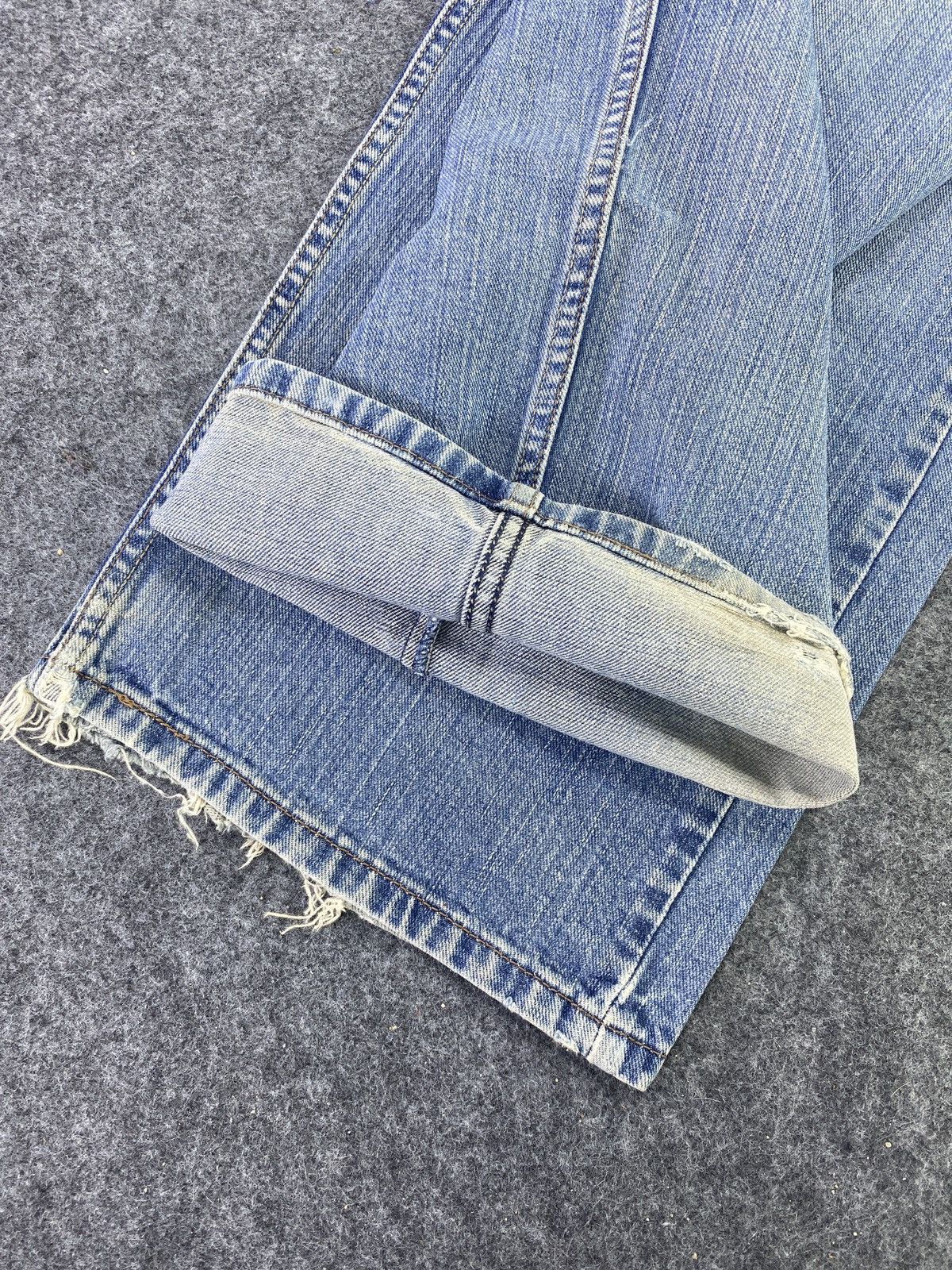 Levi's Vintage Levi's 569 Distress Blue Wash Jeans - J580 Size US 43 - 7 Thumbnail
