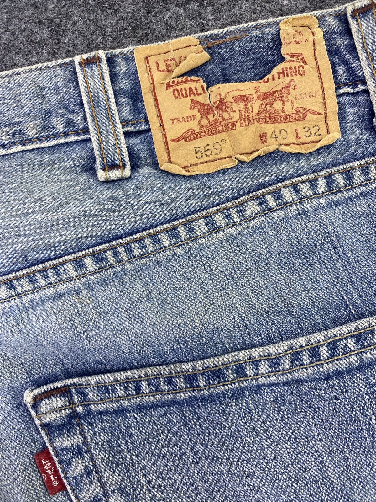 Levi's Vintage Levi's 569 Distress Blue Wash Jeans - J580 Size US 43 - 9 Thumbnail