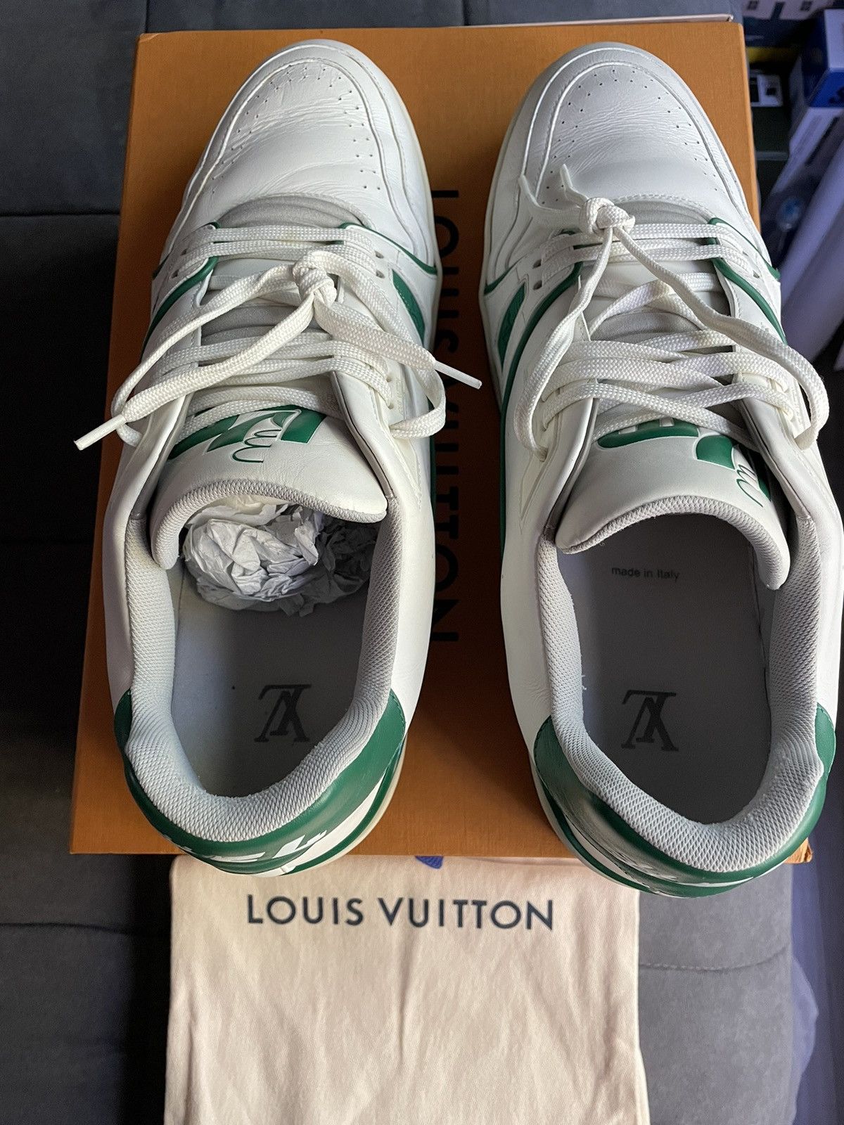 Louis Vuitton Louis Vuitton White Green OG Trainer Sneaker Size US 12 / EU 45 - 10 Thumbnail
