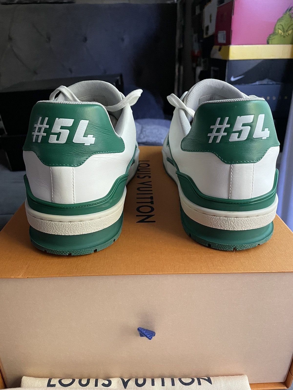 Louis Vuitton Louis Vuitton White Green OG Trainer Sneaker Size US 12 / EU 45 - 9 Thumbnail