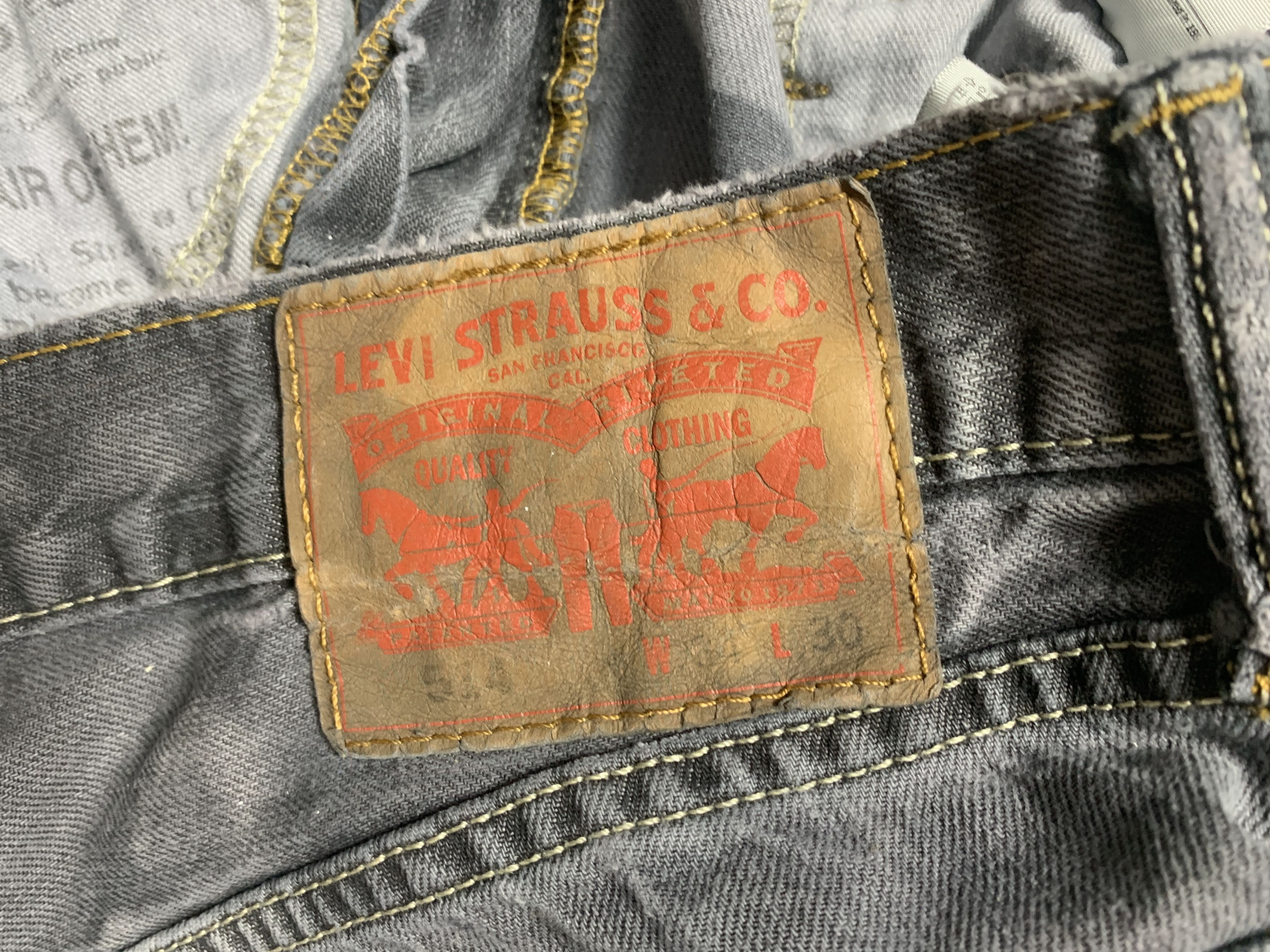 Levi's Vintage Levis 514 Distressed Faded Black Jeans P0009 Size US 34 / EU 50 - 9 Thumbnail