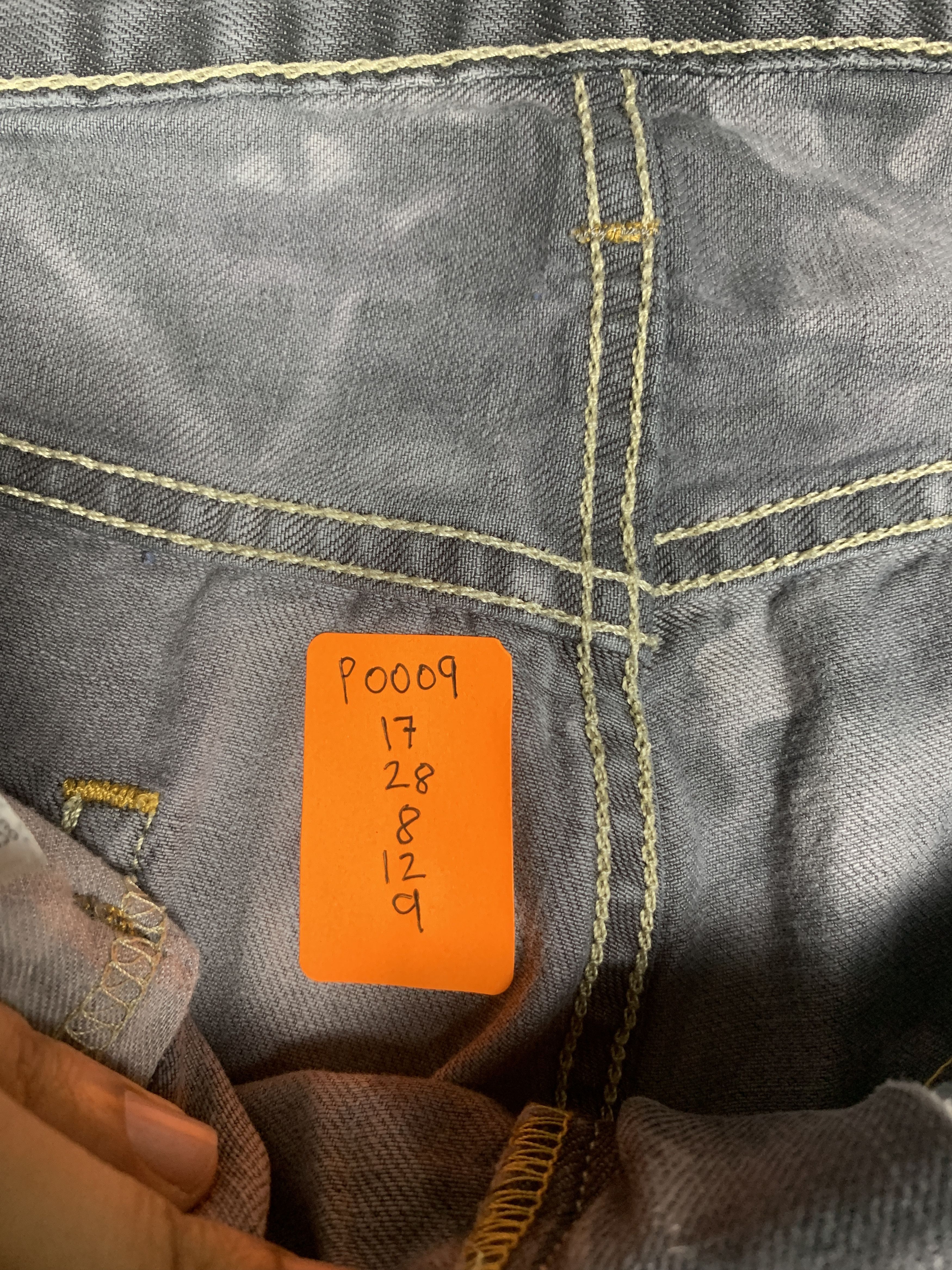 Levi's Vintage Levis 514 Distressed Faded Black Jeans P0009 Size US 34 / EU 50 - 7 Thumbnail