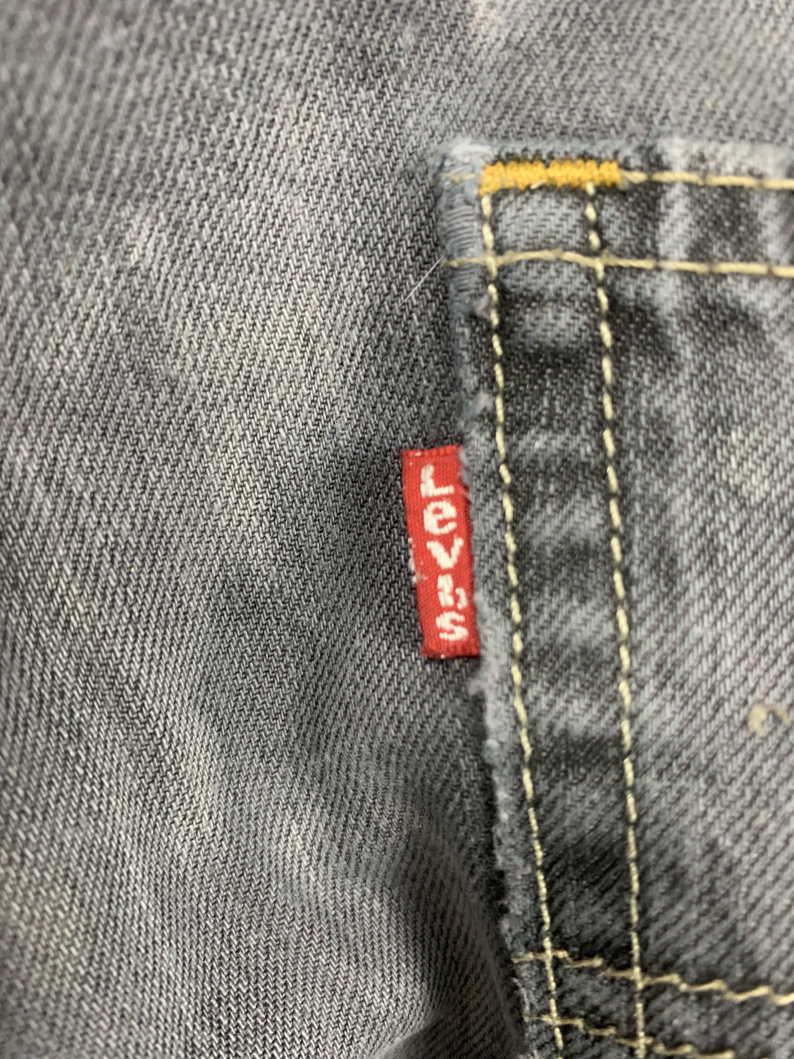Levi's Vintage Levis 514 Distressed Faded Black Jeans P0009 Size US 34 / EU 50 - 10 Thumbnail