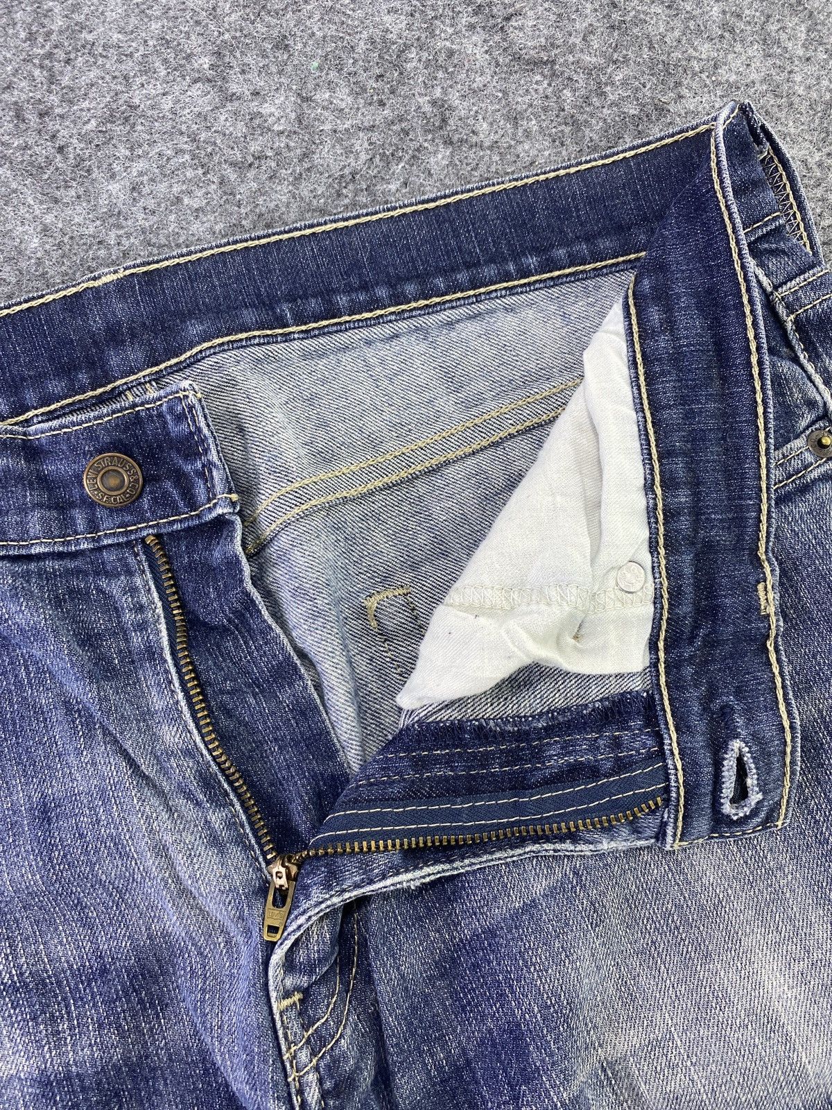 Levi's Vintage Levi's 511 Wash Jeans - J587 Size US 34 / EU 50 - 3 Thumbnail
