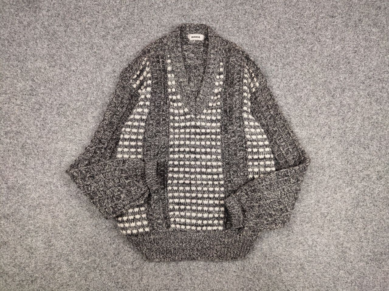 Japanese Brand Archival Vintage Raika Japanese Hand Knitted Gray Sweater Size US L / EU 52-54 / 3 - 14 Thumbnail