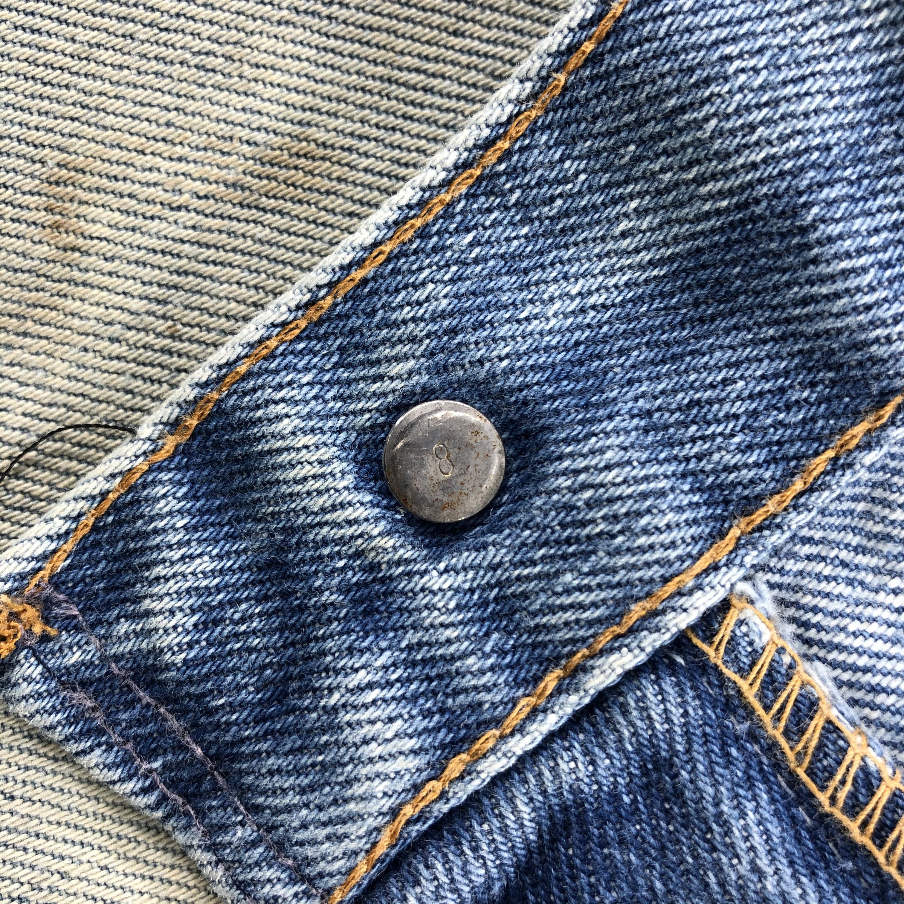 Levi's × Vintage Vintage 70s Light Wash Levis Bell Bottom Jeans-JM898 Size US 37 - 8 Thumbnail