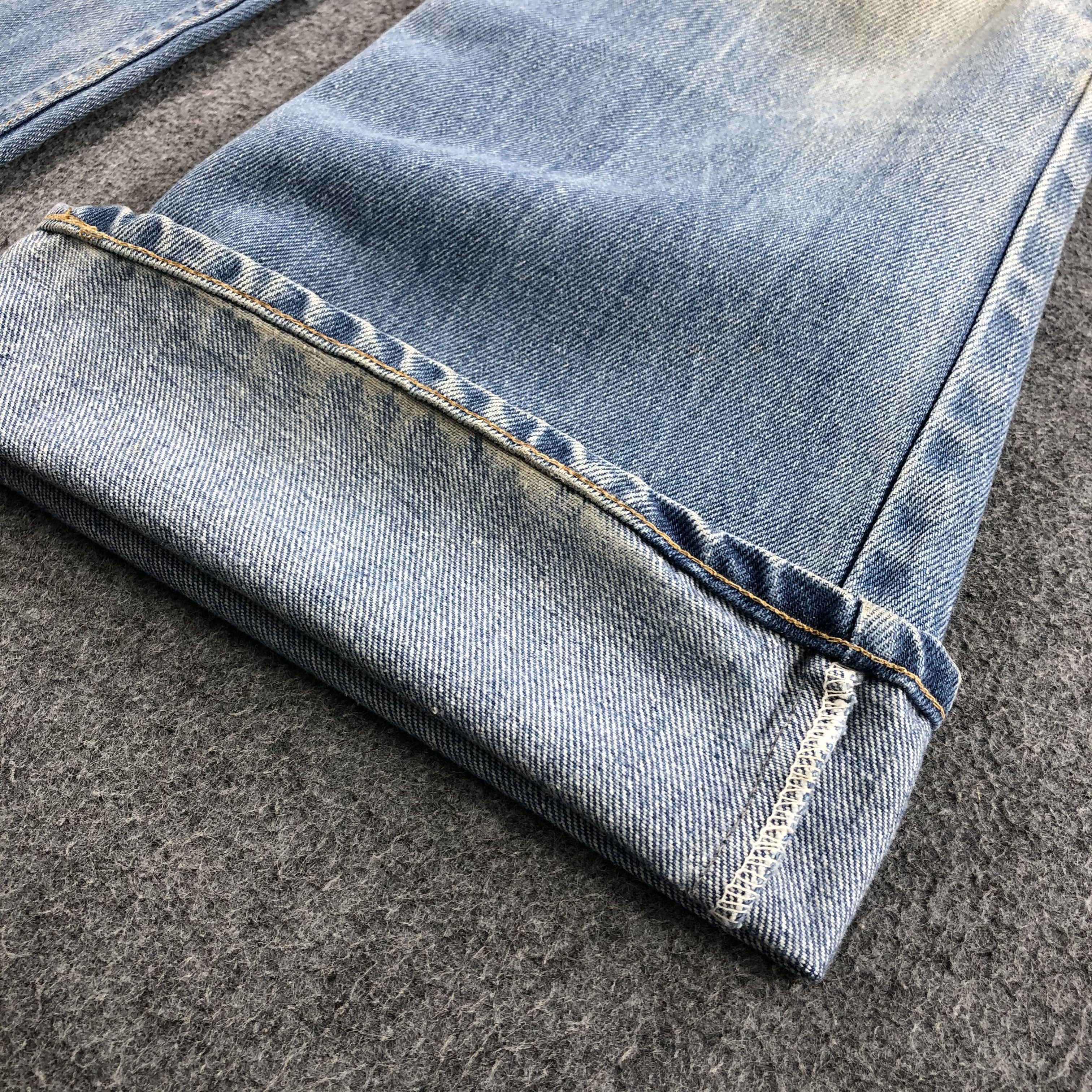 Levi's × Vintage Vintage 70s Light Wash Levis Bell Bottom Jeans-JM898 Size US 37 - 6 Thumbnail