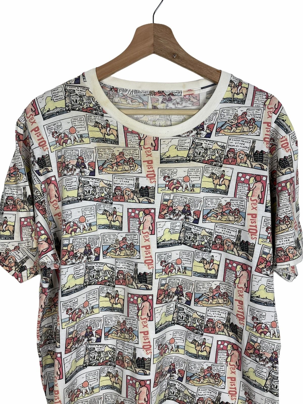Band Tees SEX PISTOLS ALL OVER PRINT COMIC DESIGN 2016 UNIQLO Size US L / EU 52-54 / 3 - 3 Thumbnail