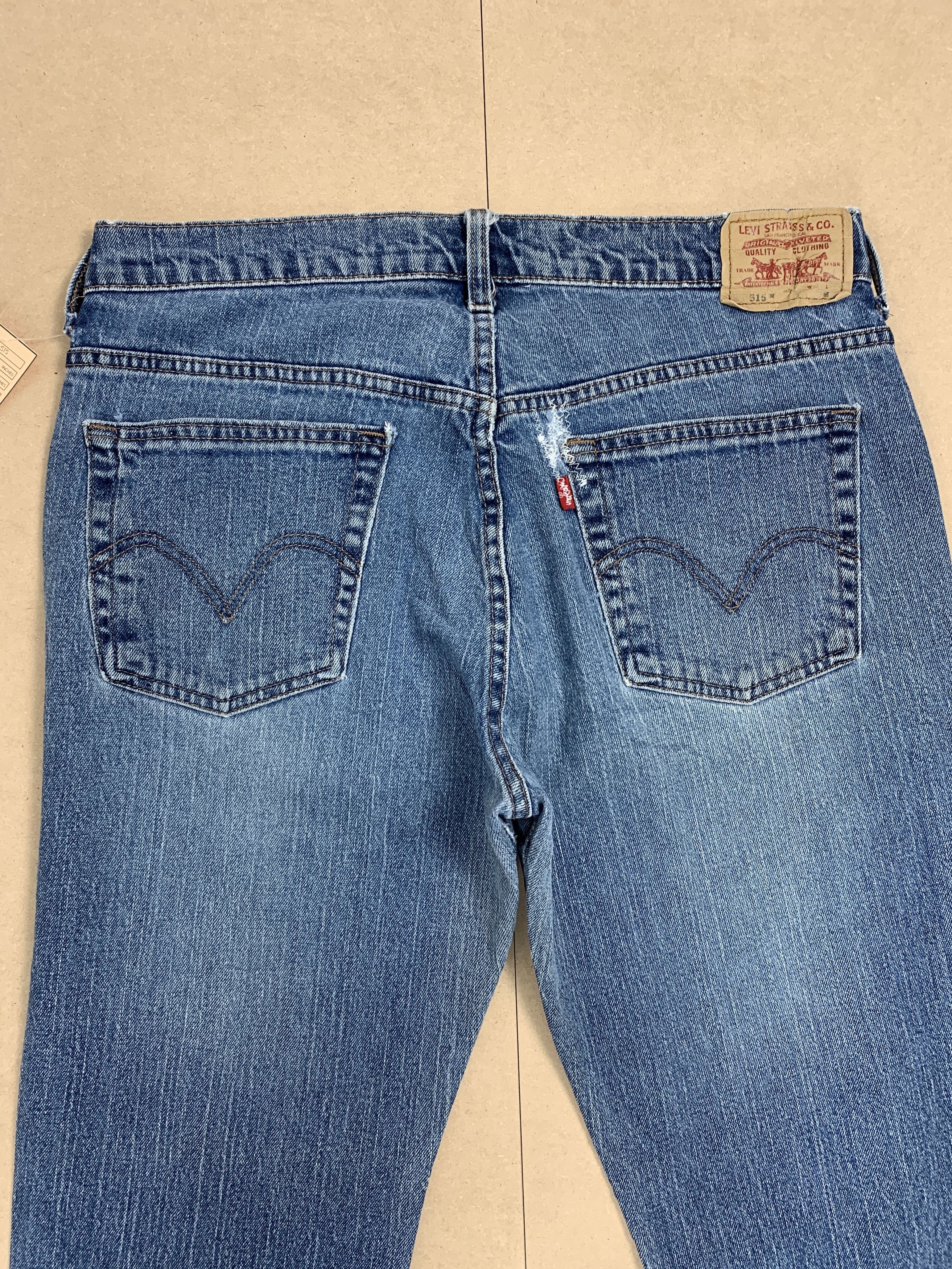 Levi's × Vintage Vintage Levis 515 Flared Bootcut Faded Blue Jeans Size US 32 / EU 48 - 7 Thumbnail