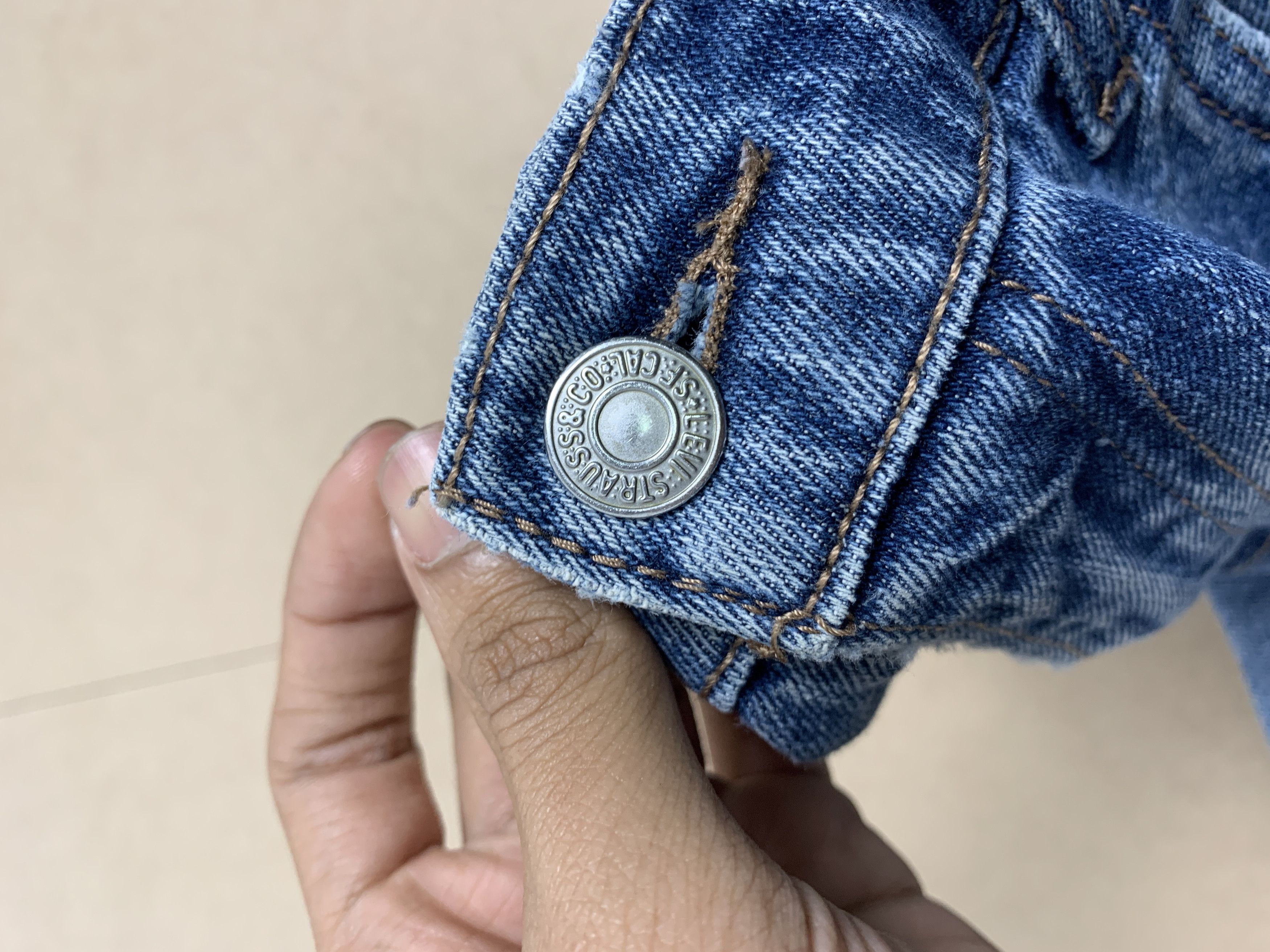 Levi's × Vintage Vintage Levis 515 Flared Bootcut Faded Blue Jeans Size US 32 / EU 48 - 13 Thumbnail