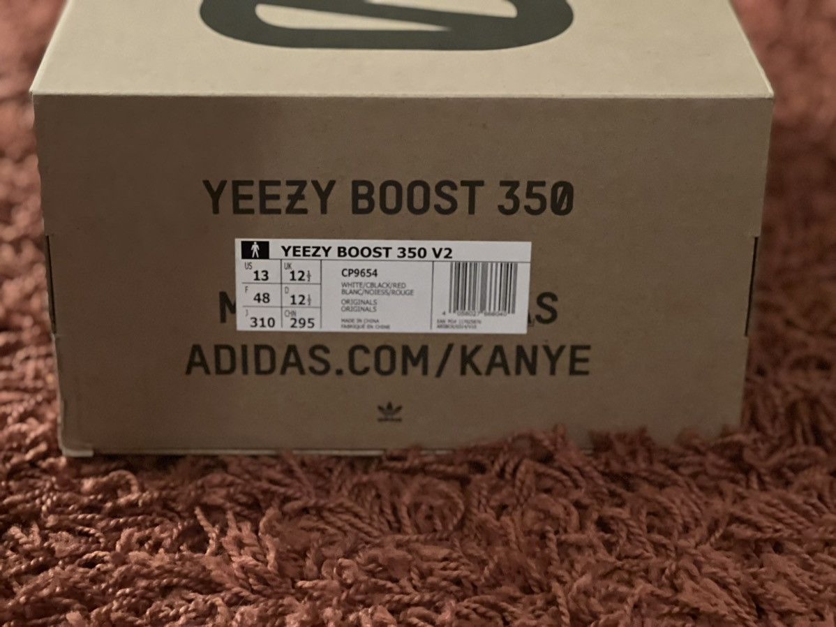 Adidas × Kanye West Yeezy Boost 350 V2 Zebra 2017 White Black Sz 13 VNDS Size US 13 / EU 46 - 10 Thumbnail