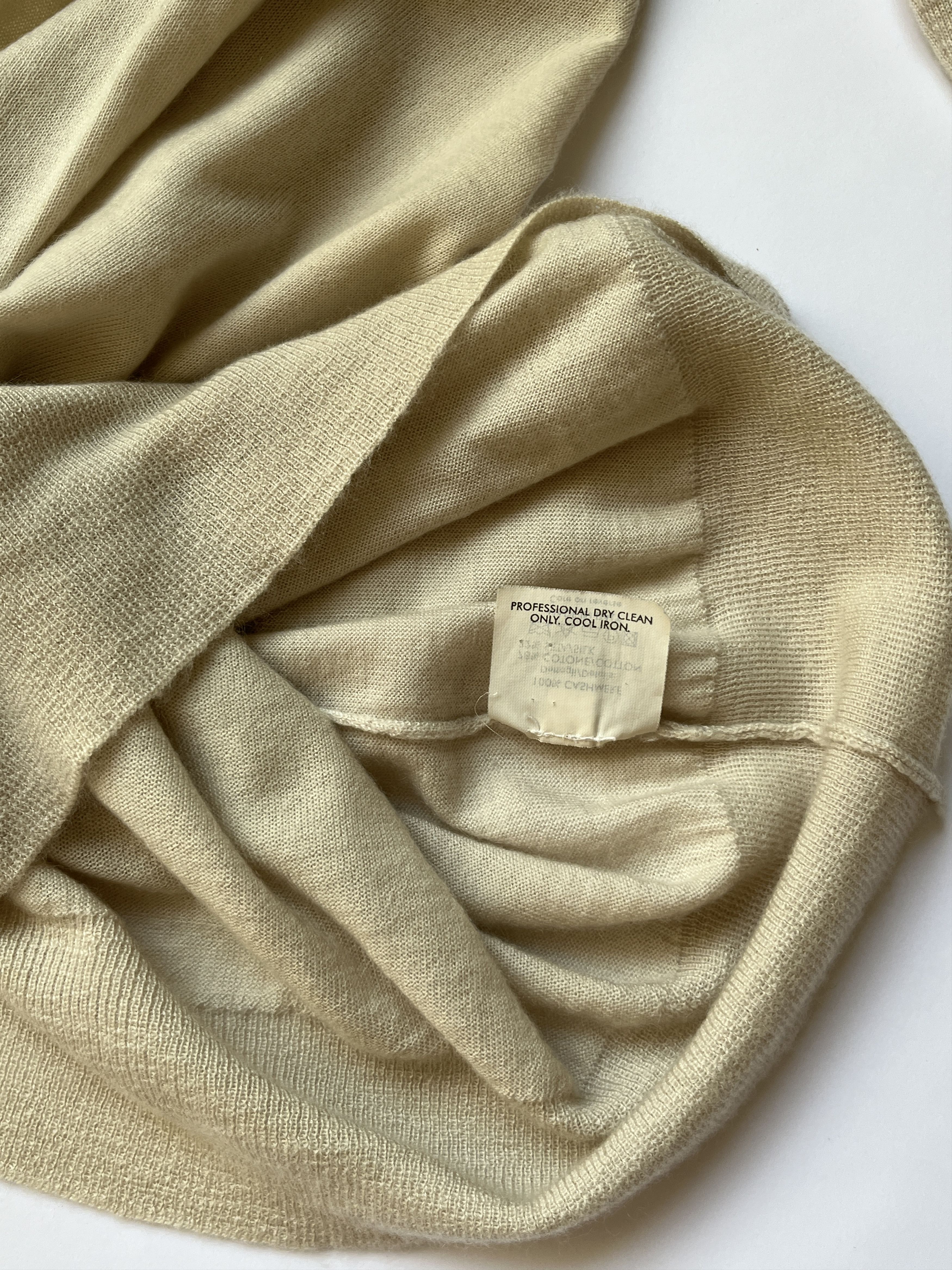 Alexander McQueen ⚡️QUICK SALE⚡️2000s' Alexander McQueen Champagne Sweater Size US L / EU 52-54 / 3 - 5 Thumbnail