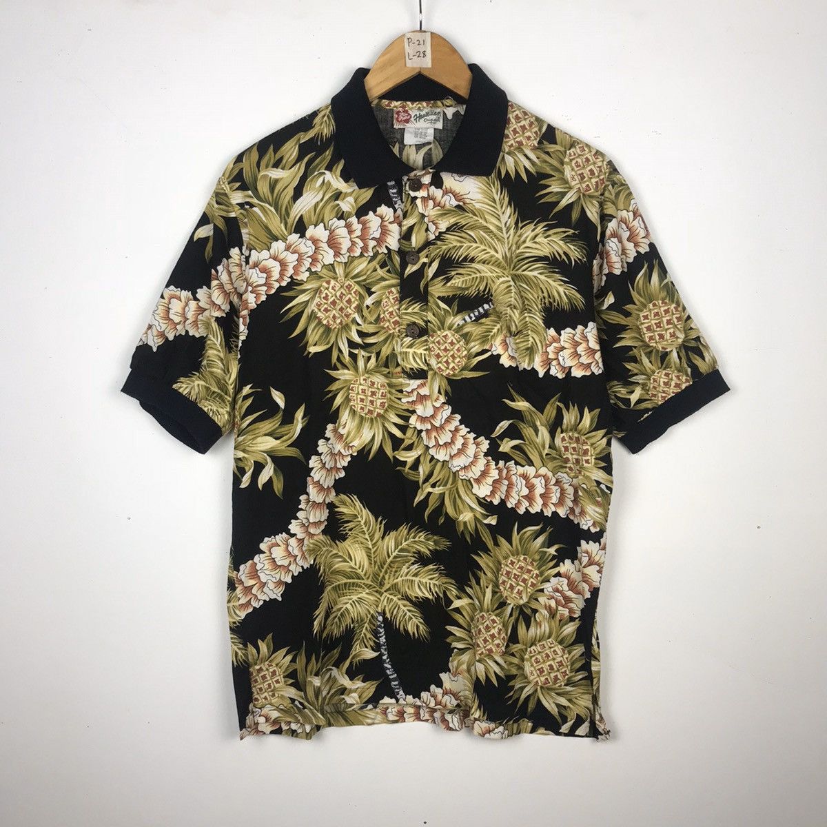 Vintage Vintage Hawaiian Style Pineapple Motive Rayon Size US L / EU 52-54 / 3 - 1 Thumbnail