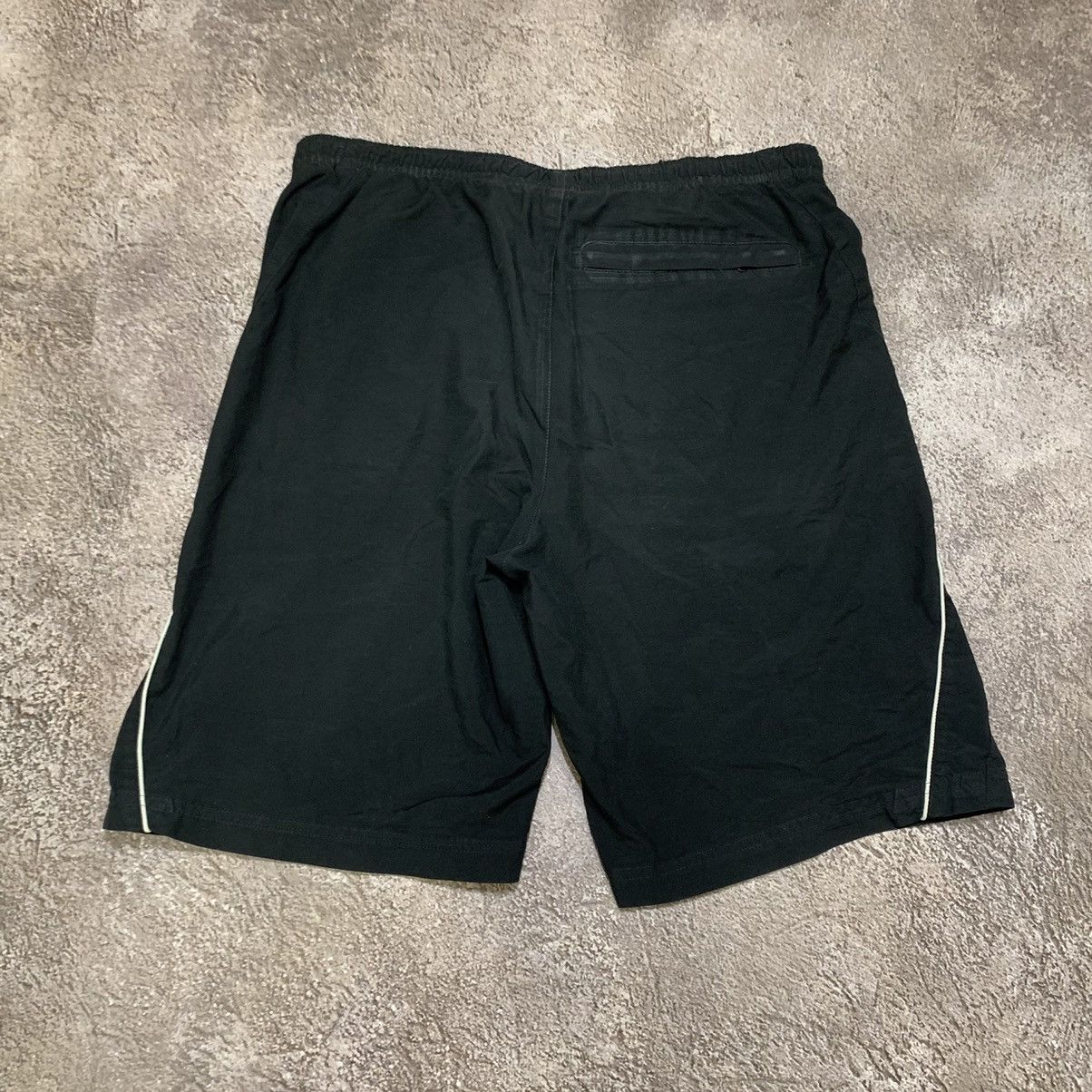 Vintage Vintage Nike Y2K Swoosh Shorts Streetwear Skate Black 30 Size US 30 / EU 46 - 6 Thumbnail