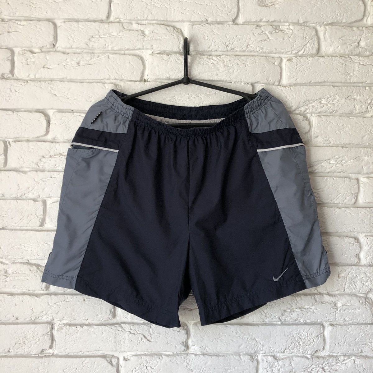 Nike × Vintage Nike vintage nylon shorts Size US 34 / EU 50 - 1 Thumbnail